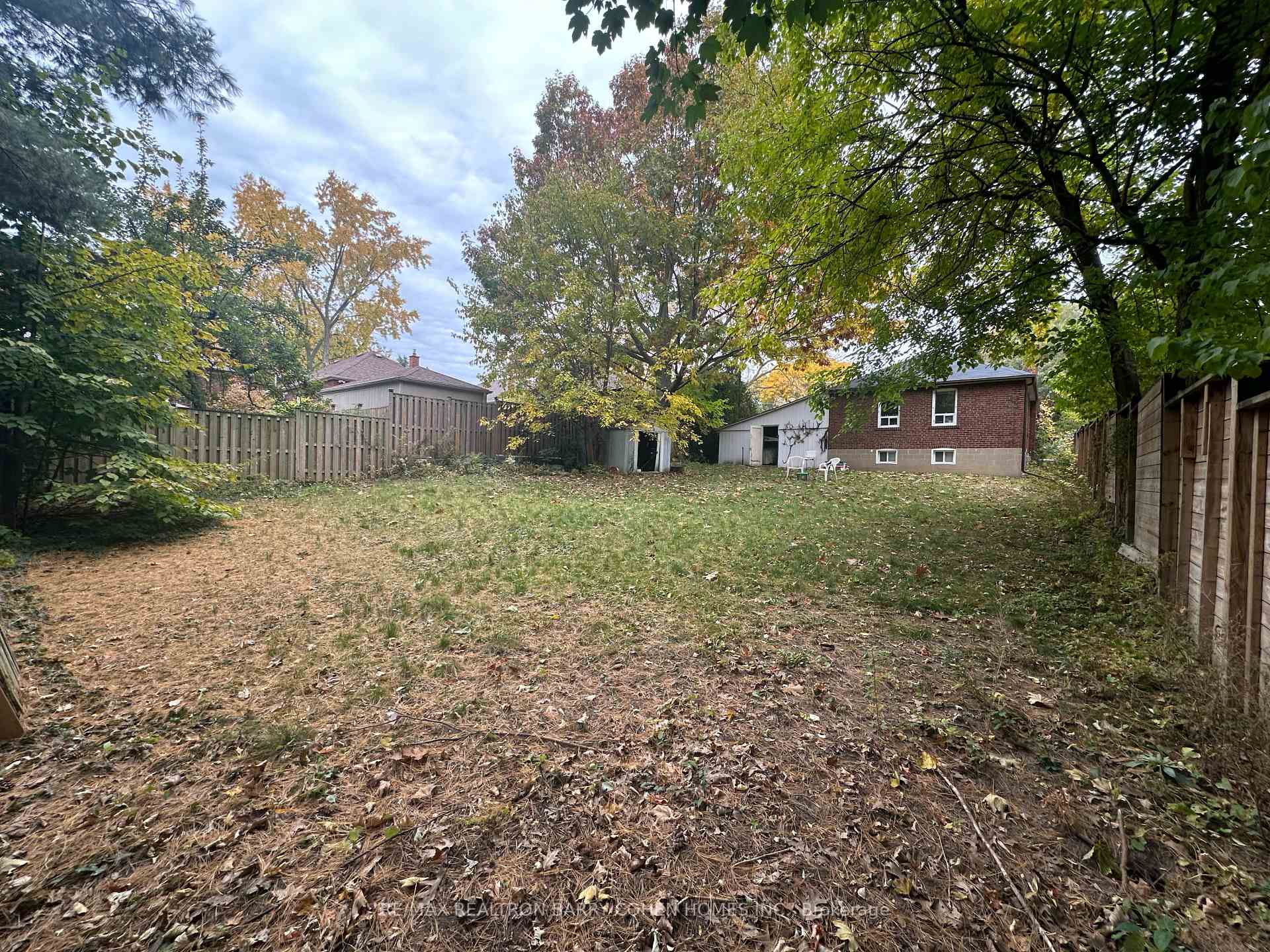 15 Delroy Dr, Toronto, ON M8Y1M8 | 3 Bedroom 2 Bathroom Detached House | Image 18