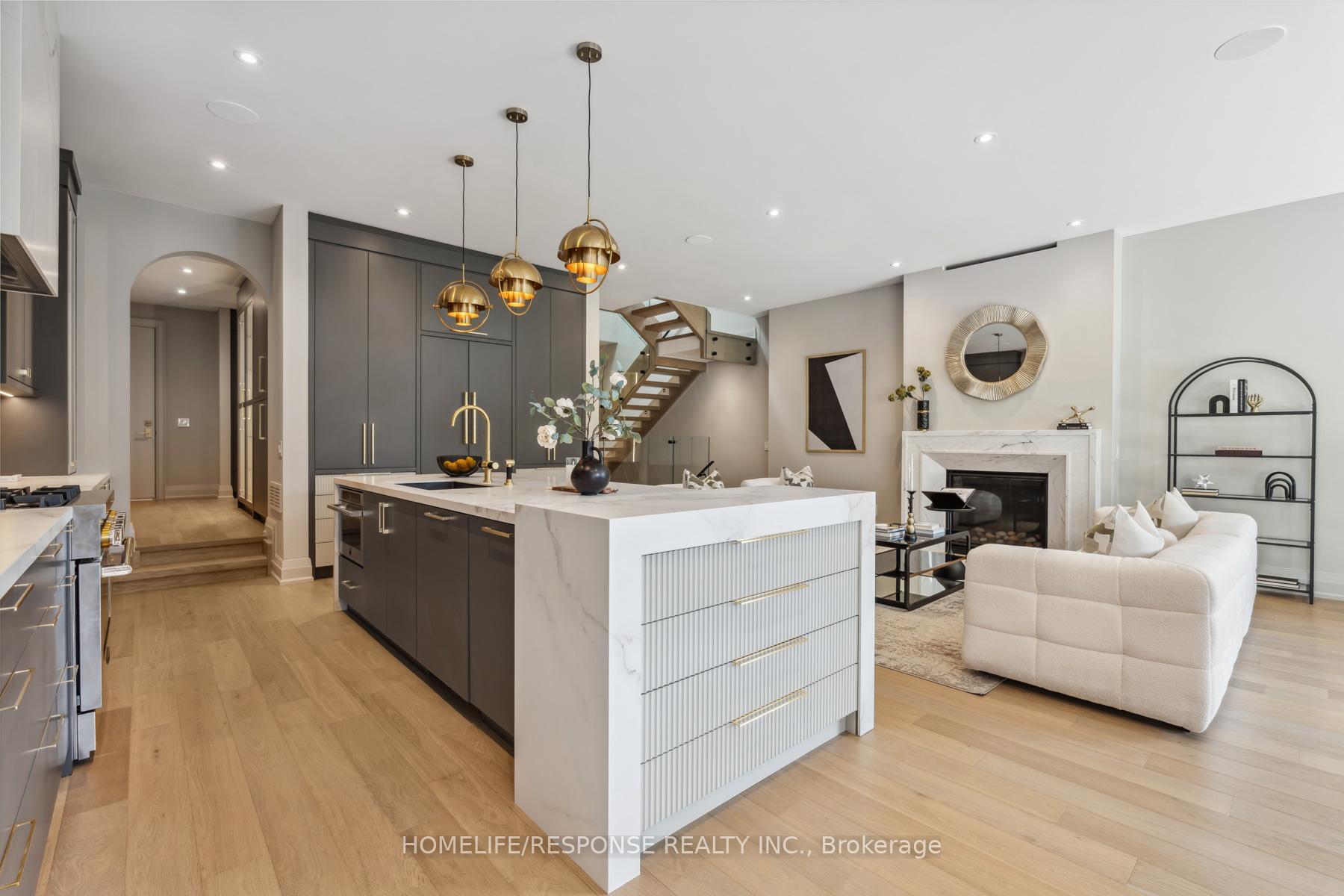 8 MARTIN GROVE Rd, Toronto, ON M9V4A3 | 4 Bedroom 5 Bathroom Detached House | Image 11