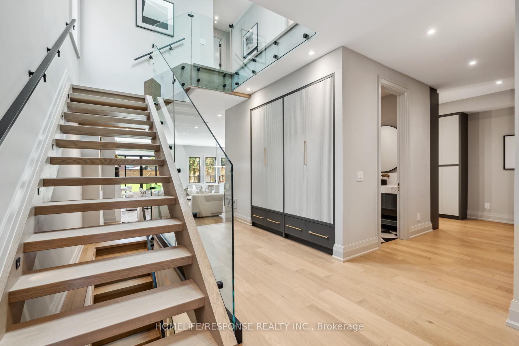 8 MARTIN GROVE Rd, Toronto, ON M9V4A3 | 4 Bedroom 5 Bathroom Detached House | Image 5