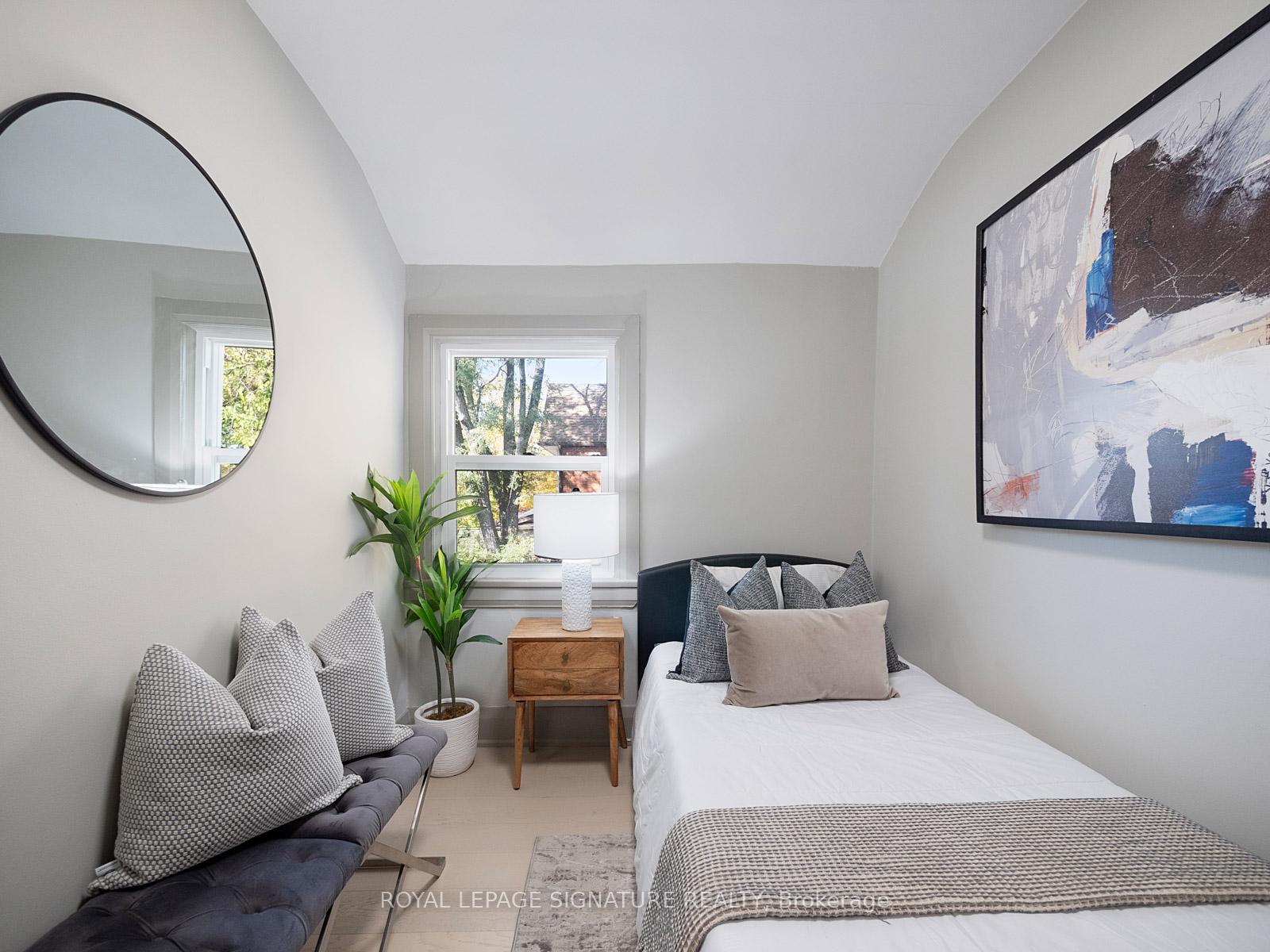 18 Page Ave, Toronto, ON M6S2P5 | 2 Bedroom 2 Bathroom Semi-Detached House | Image 25