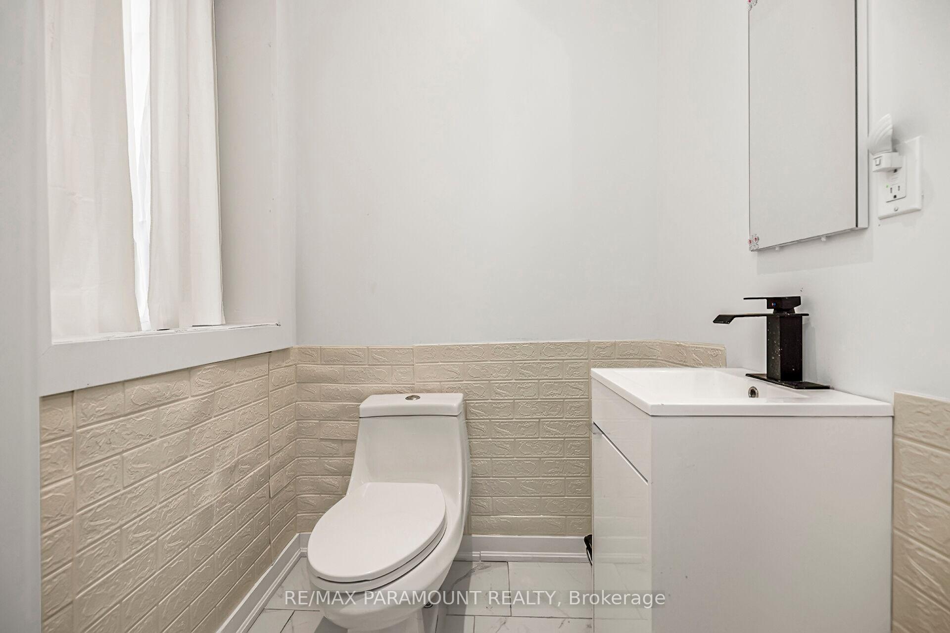 121 Mulock Ave, Toronto, ON M6N3C5 | 3 Bedroom 4 Bathroom Semi-Detached House | Image 12