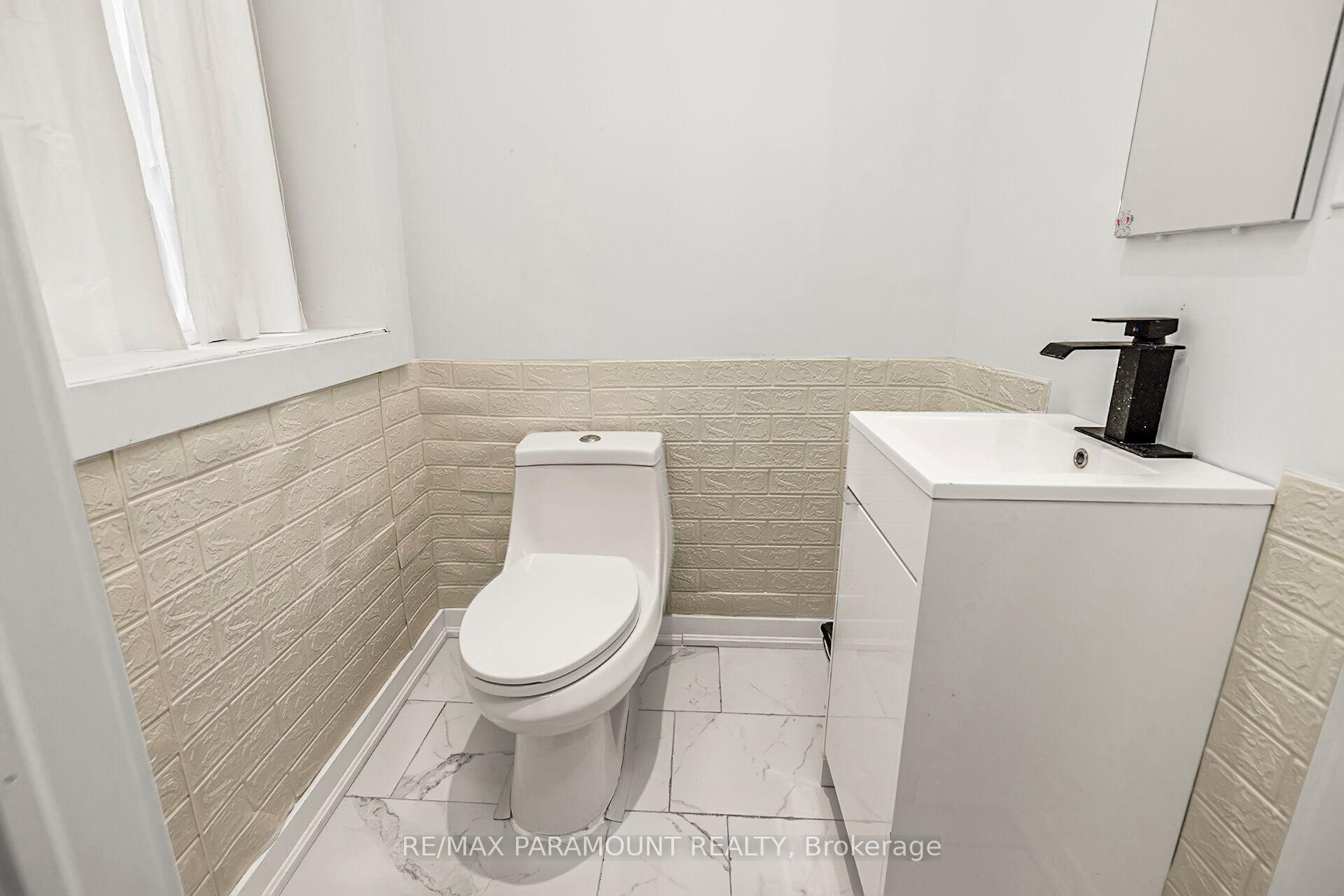 121 Mulock Ave, Toronto, ON M6N3C5 | 3 Bedroom 4 Bathroom Semi-Detached House | Image 13