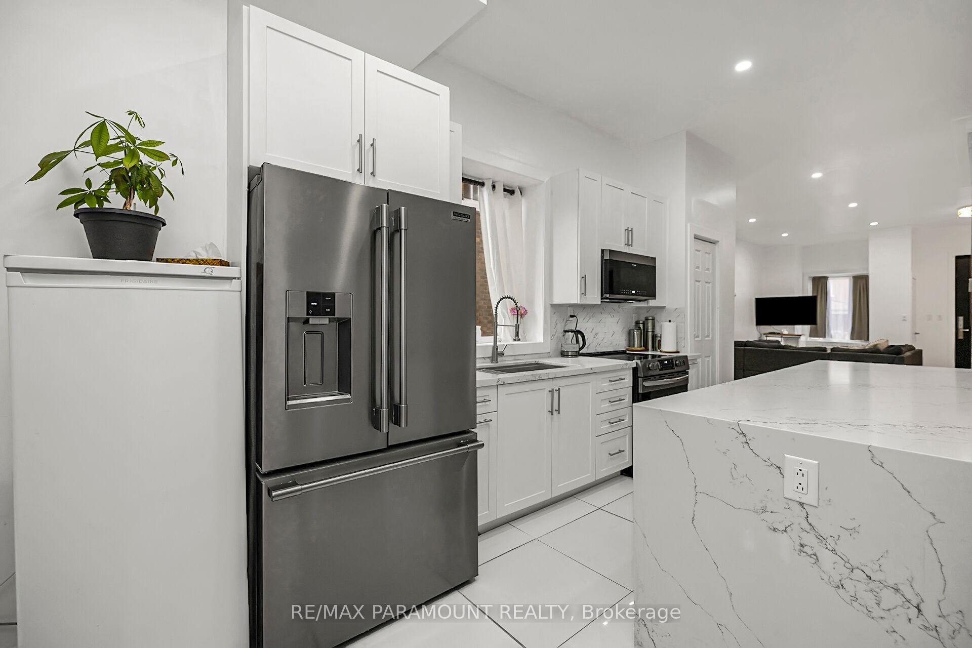 121 Mulock Ave, Toronto, ON M6N3C5 | 3 Bedroom 4 Bathroom Semi-Detached House | Image 19