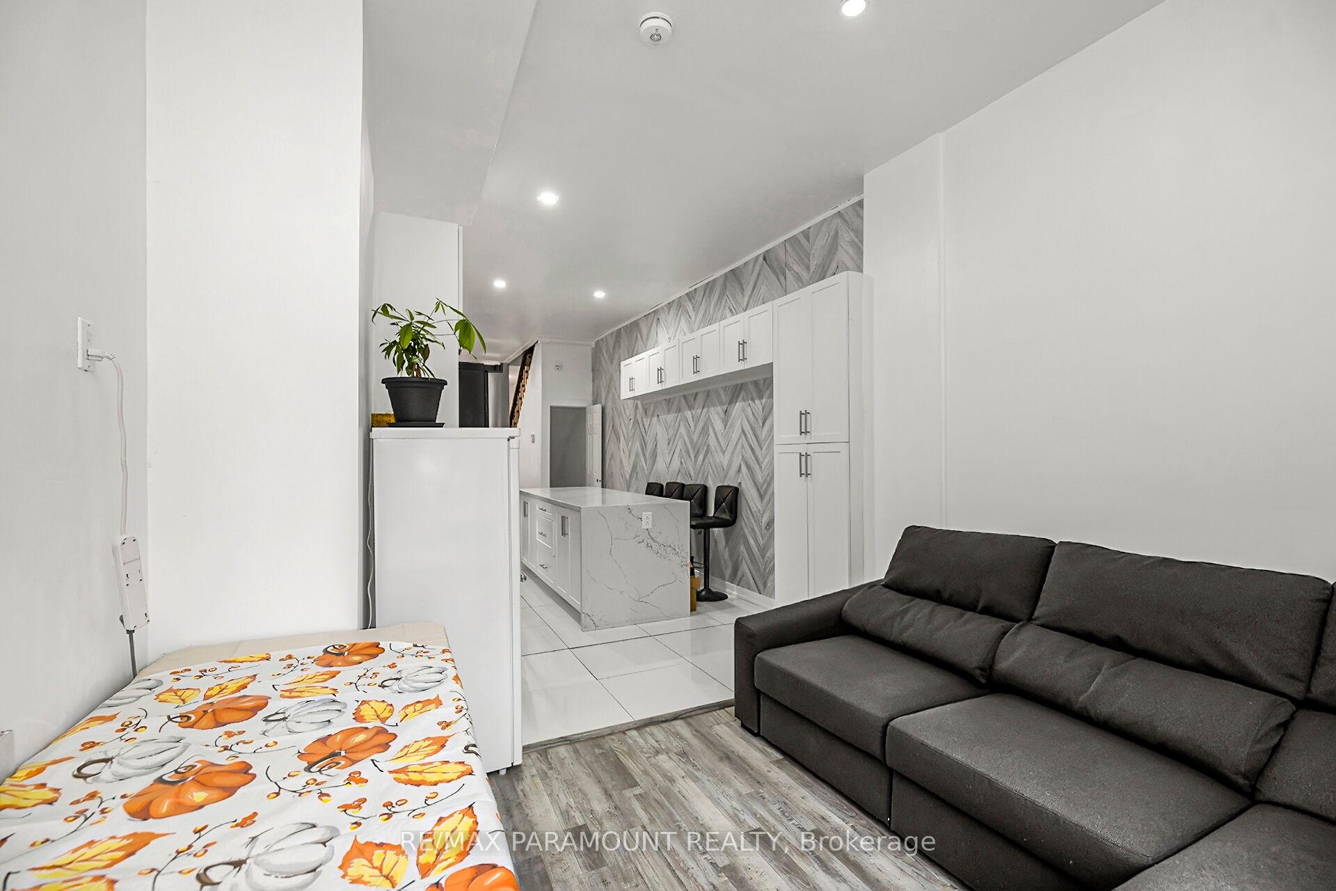 121 Mulock Ave, Toronto, ON M6N3C5 | 3 Bedroom 4 Bathroom Semi-Detached House | Image 24