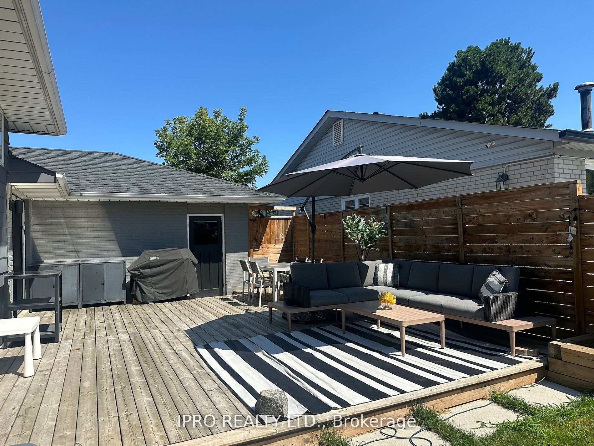 199 Willowridge Rd, Toronto, ON M9R3Z8 | 3 Bedroom 3 Bathroom Detached House | Image 10