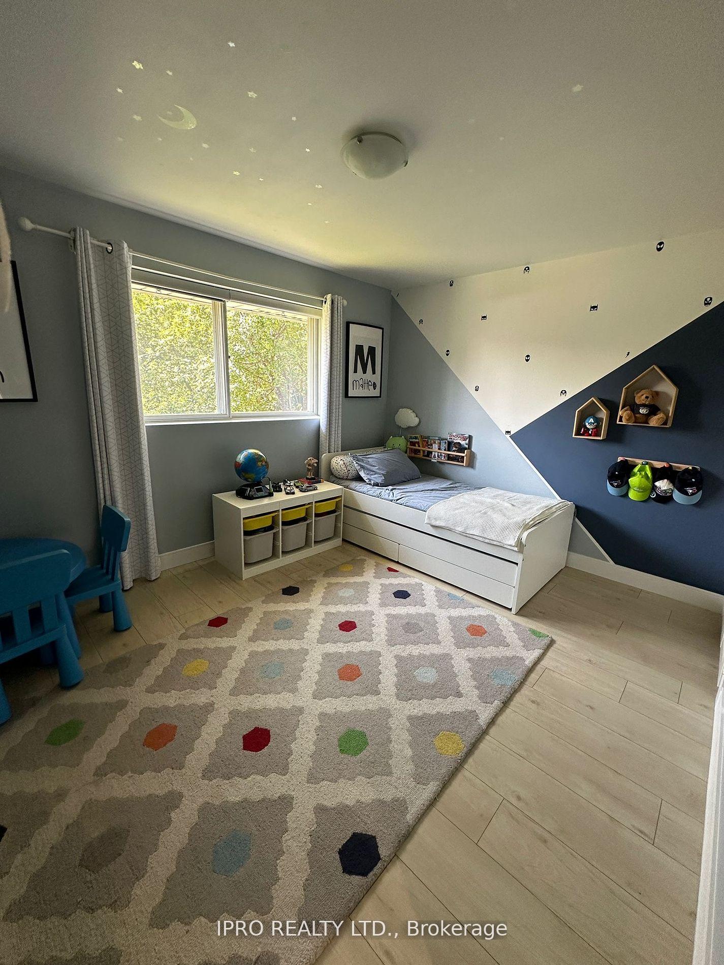 199 Willowridge Rd, Toronto, ON M9R3Z8 | 3 Bedroom 3 Bathroom Detached House | Image 5