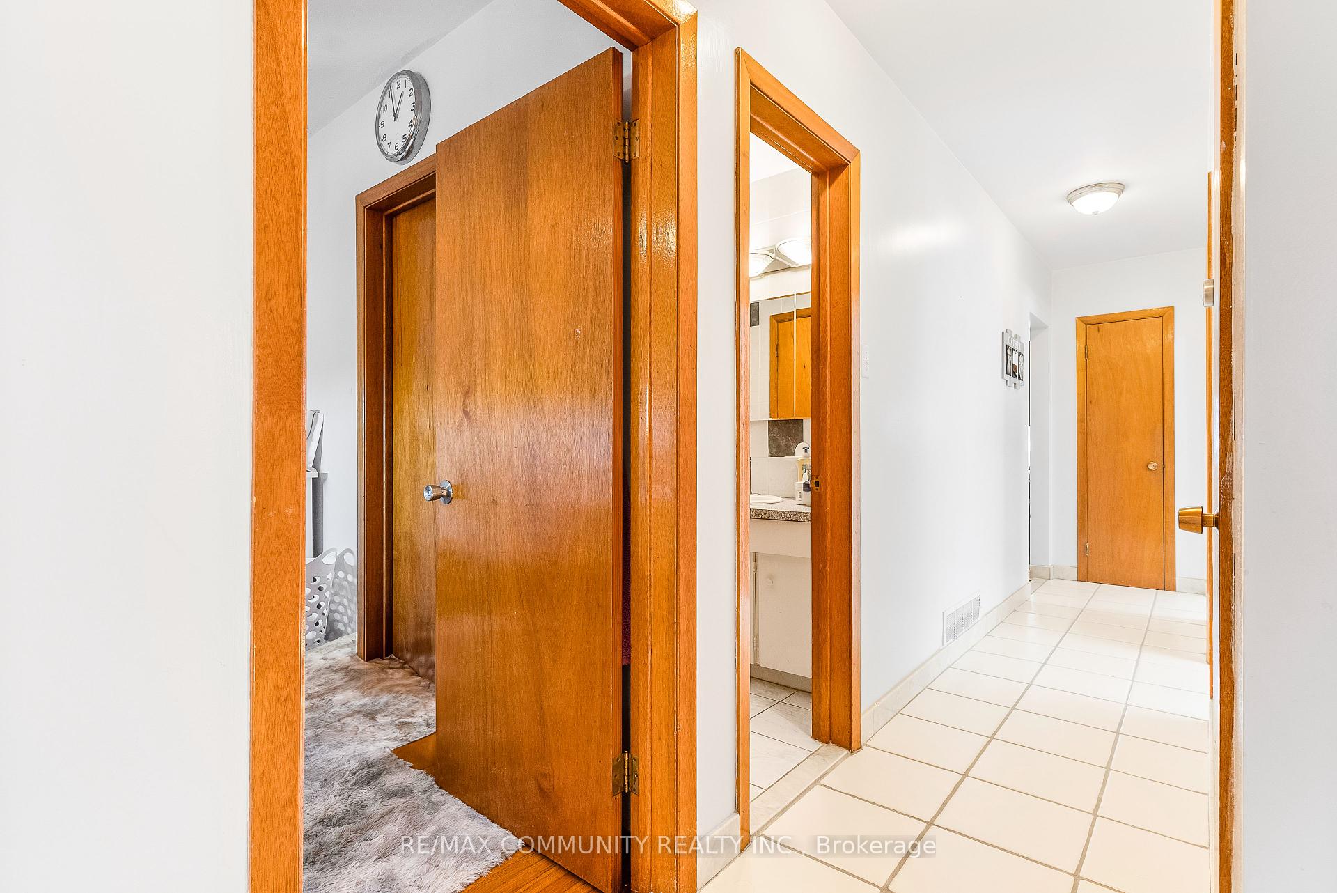 106 Victory Dr, Toronto, ON M3M2J8 | 3 Bedroom 2 Bathroom Semi-Detached House | Image 14