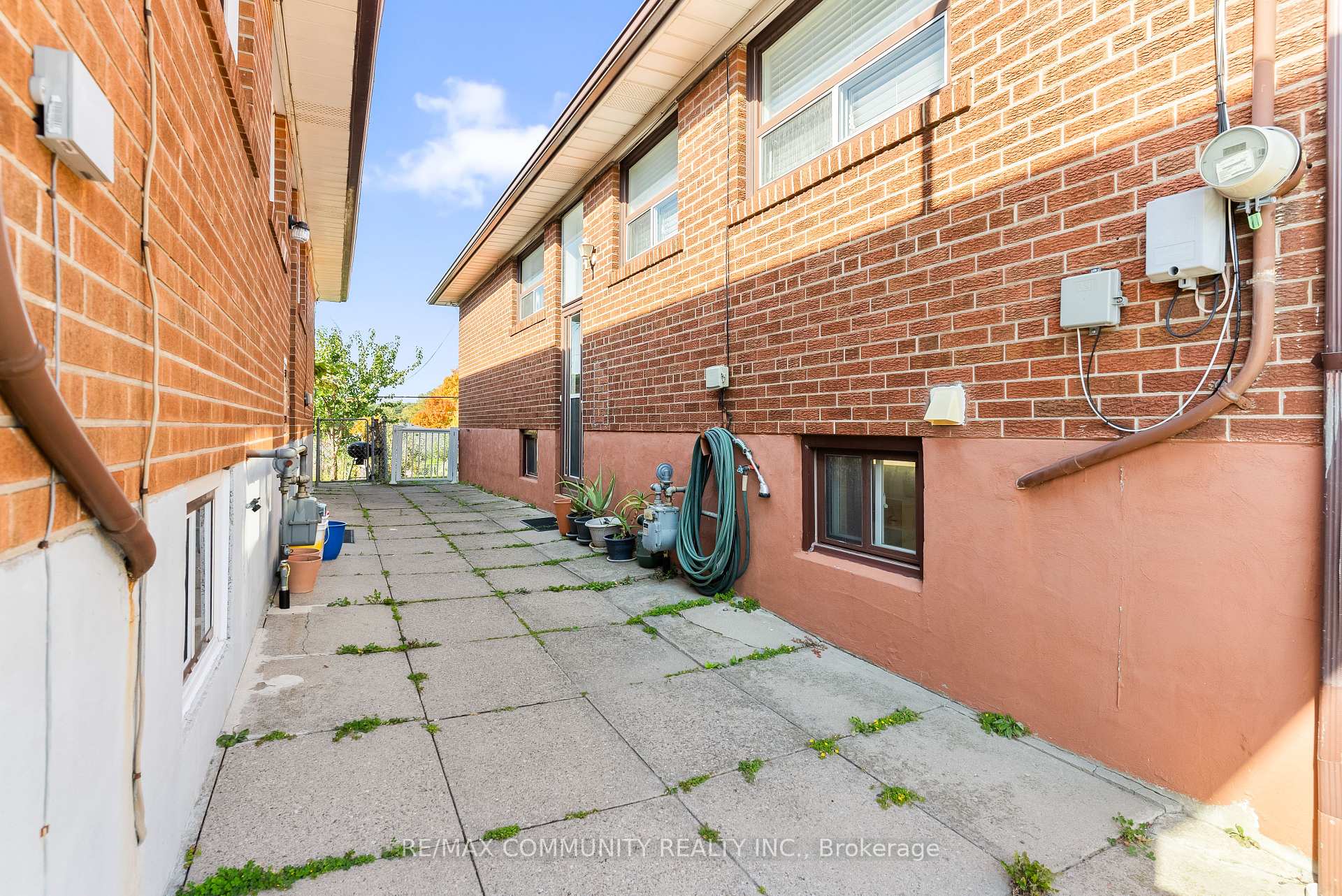 106 Victory Dr, Toronto, ON M3M2J8 | 3 Bedroom 2 Bathroom Semi-Detached House | Image 20