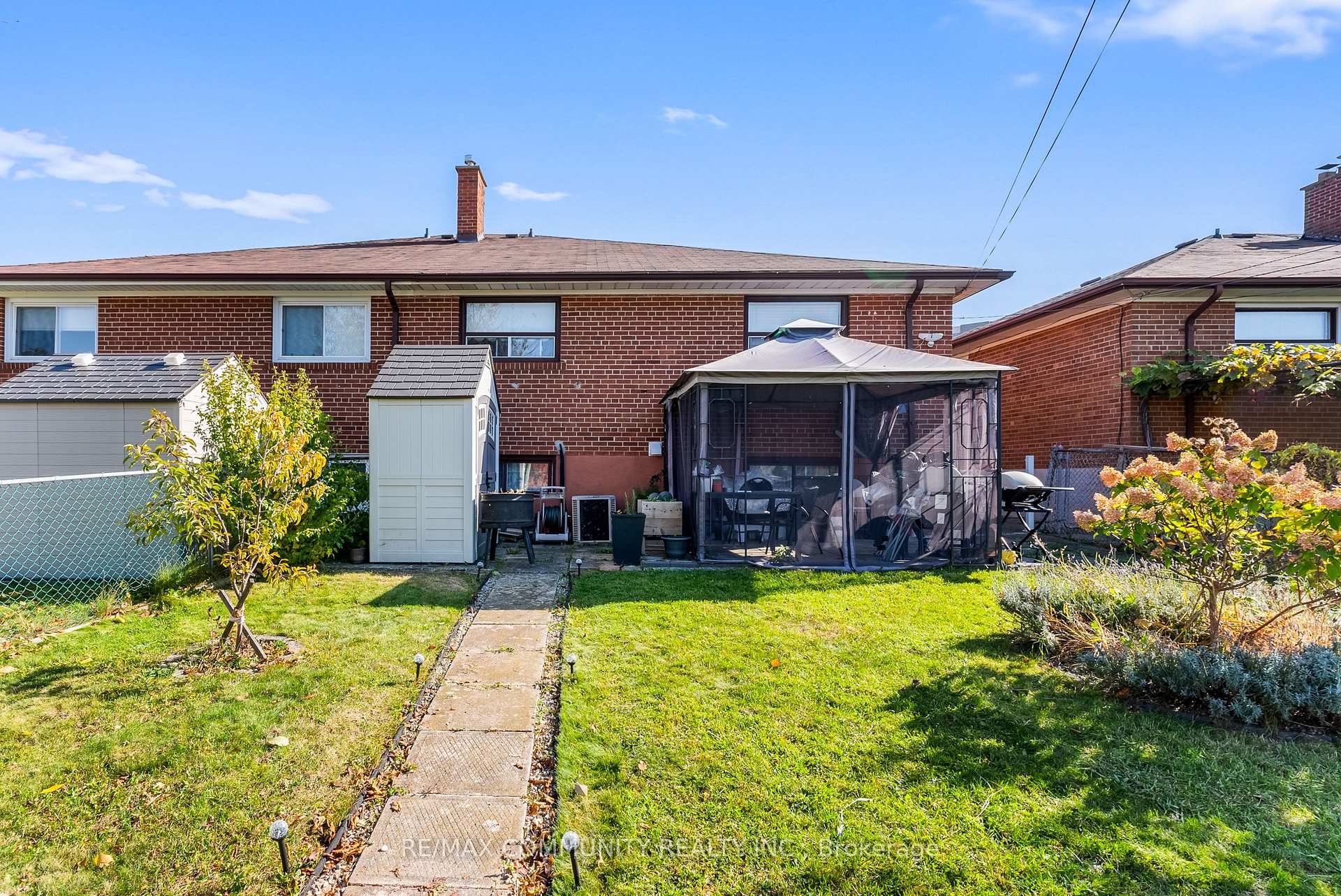 106 Victory Dr, Toronto, ON M3M2J8 | 3 Bedroom 2 Bathroom Semi-Detached House | Image 22