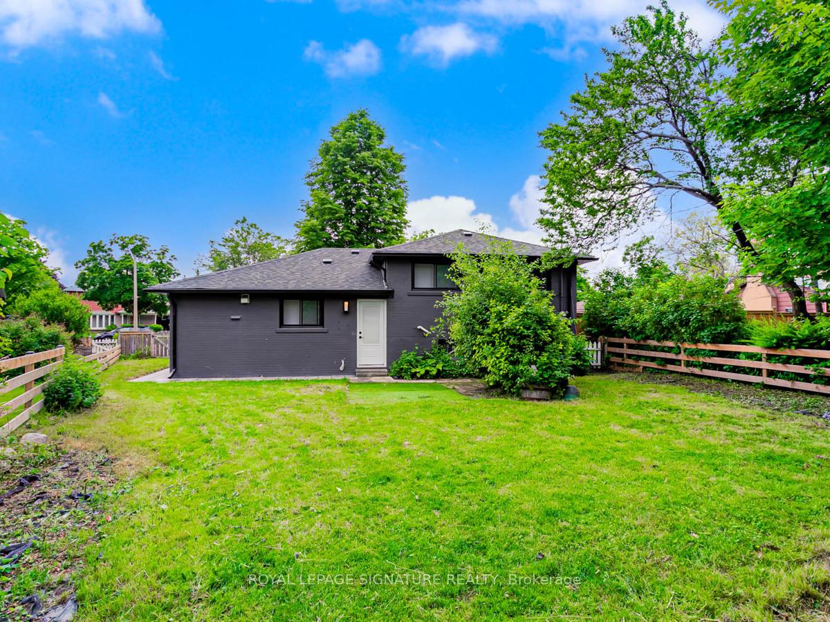 26 Vanderbrent Cres, Toronto, ON M9R3W8 | 3 Bedroom 2 Bathroom Detached House | Image 1