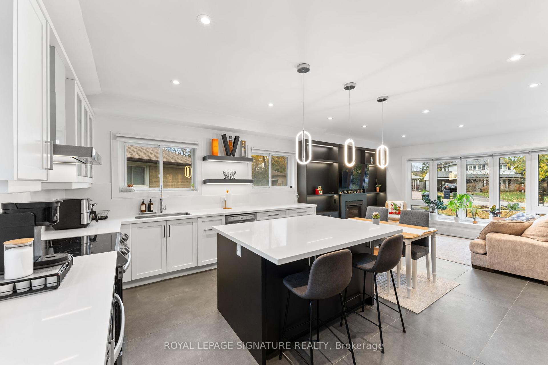 26 Vanderbrent Cres, Toronto, ON M9R3W8 | 3 Bedroom 2 Bathroom Detached House | Image 13