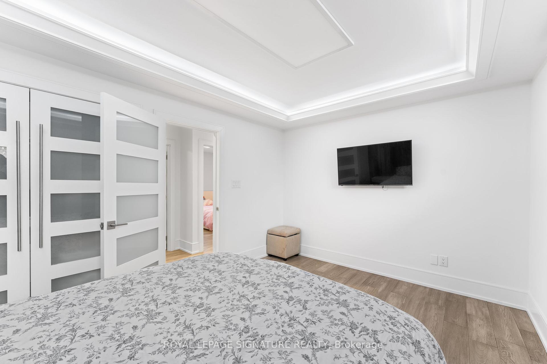 26 Vanderbrent Cres, Toronto, ON M9R3W8 | 3 Bedroom 2 Bathroom Detached House | Image 19