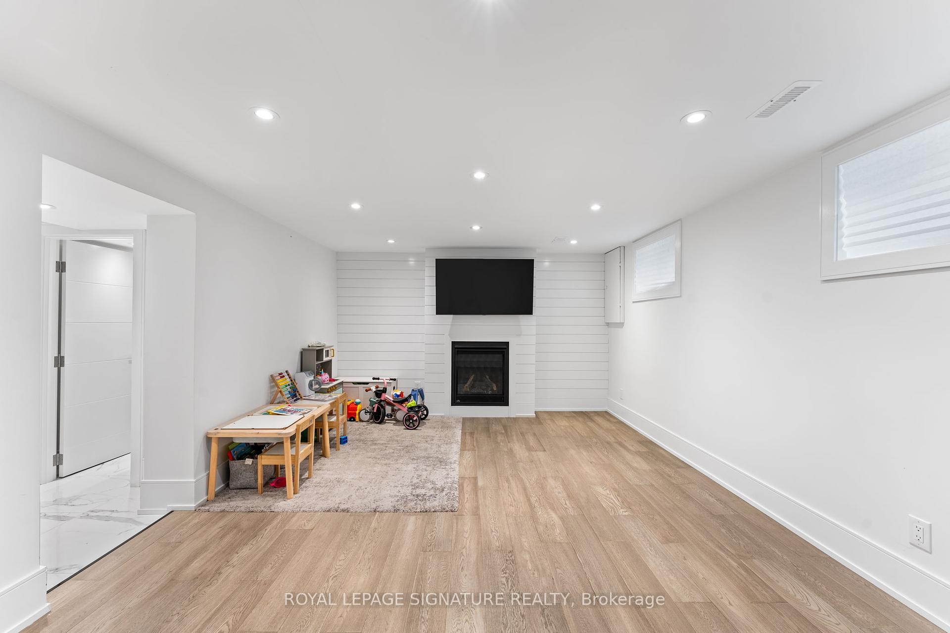 26 Vanderbrent Cres, Toronto, ON M9R3W8 | 3 Bedroom 2 Bathroom Detached House | Image 24