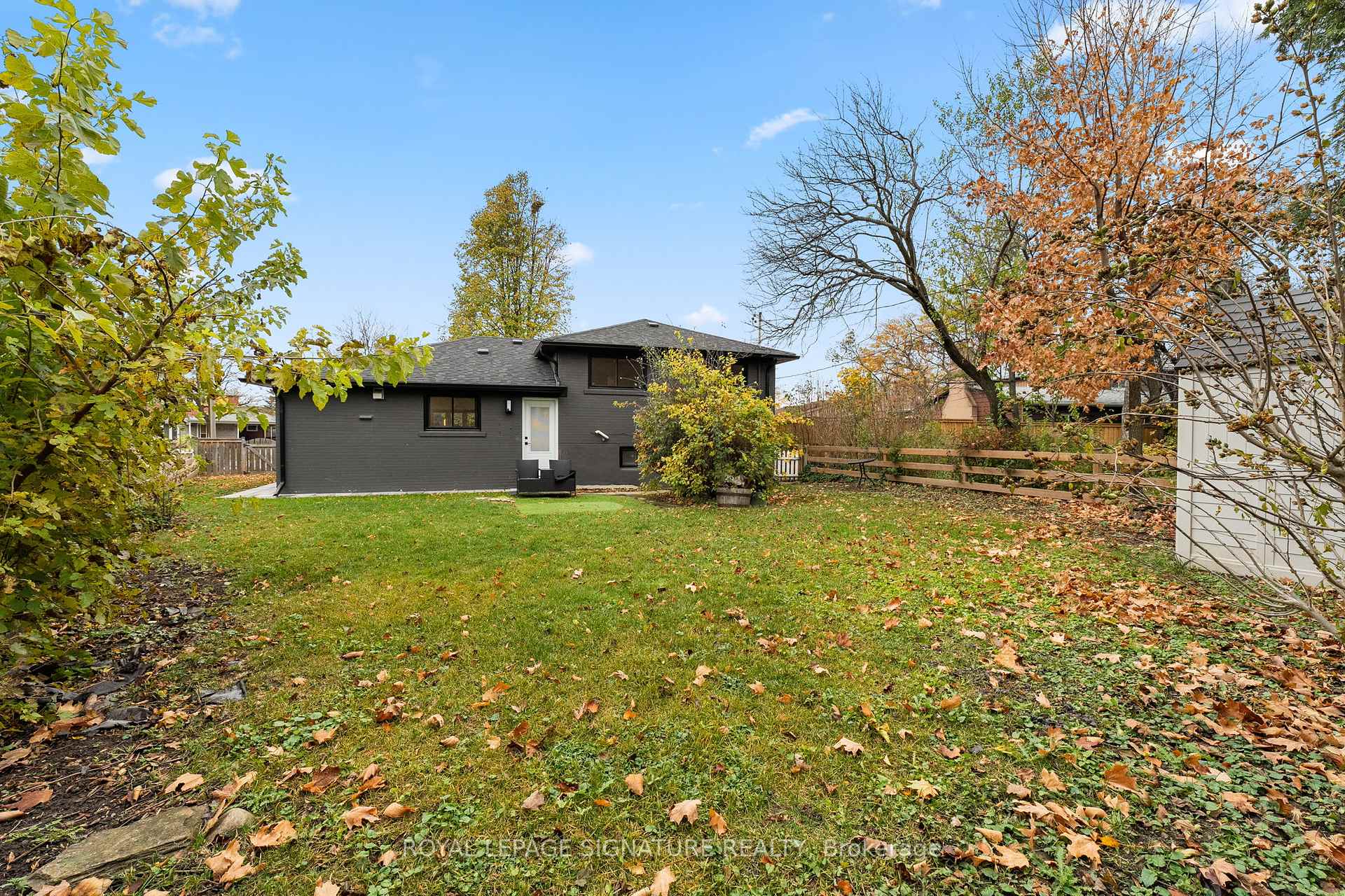 26 Vanderbrent Cres, Toronto, ON M9R3W8 | 3 Bedroom 2 Bathroom Detached House | Image 30