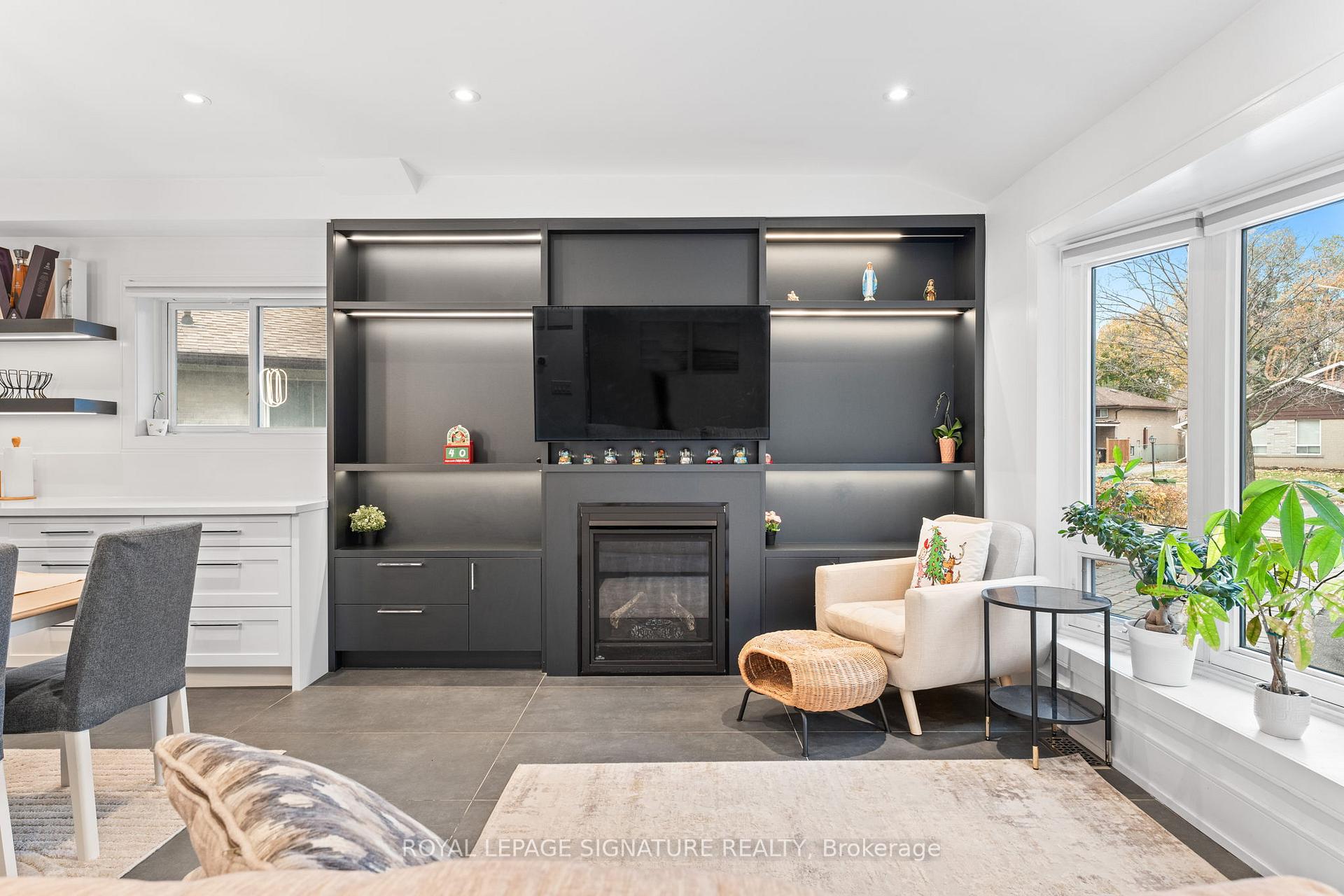 26 Vanderbrent Cres, Toronto, ON M9R3W8 | 3 Bedroom 2 Bathroom Detached House | Image 6