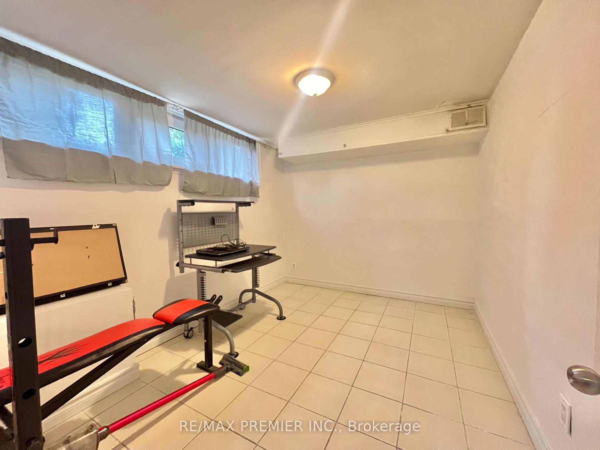 1484 Wilson Ave, Toronto, ON M3M1J7 | 3 Bedroom 2 Bathroom Semi-Detached House | Image 10