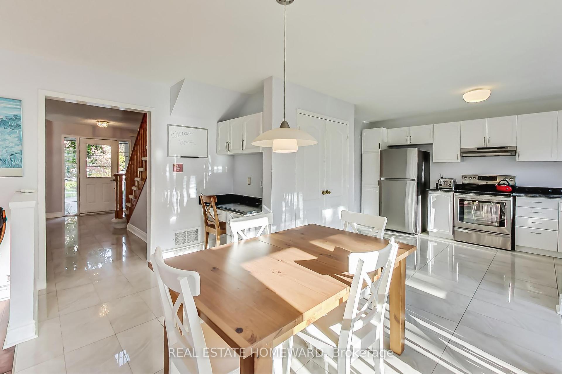 1696 Danthorpe Dr, Mississauga, ON L5N7L2 | 4 Bedroom 3 Bathroom Detached House | Image 14