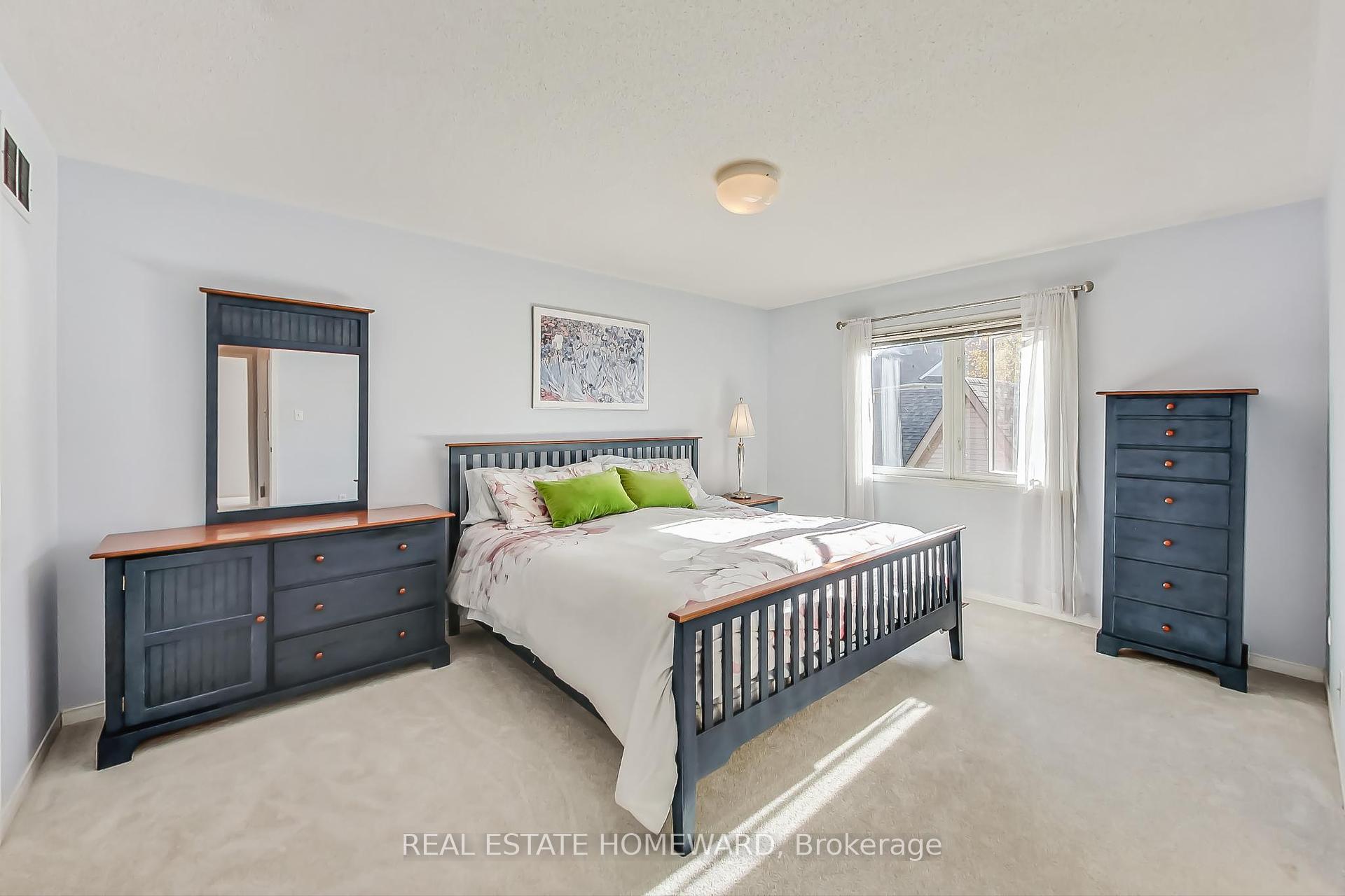 1696 Danthorpe Dr, Mississauga, ON L5N7L2 | 4 Bedroom 3 Bathroom Detached House | Image 22