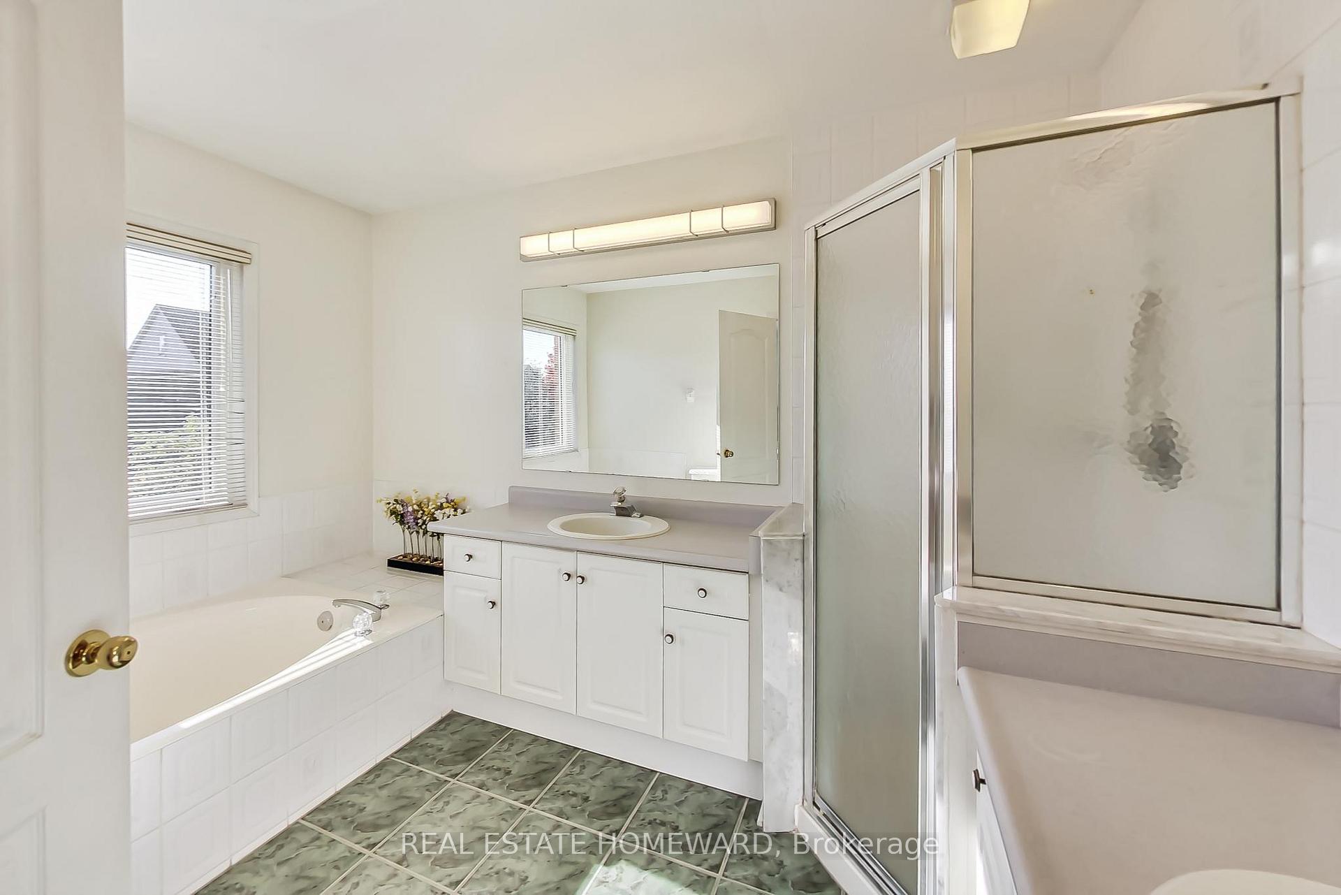 1696 Danthorpe Dr, Mississauga, ON L5N7L2 | 4 Bedroom 3 Bathroom Detached House | Image 23