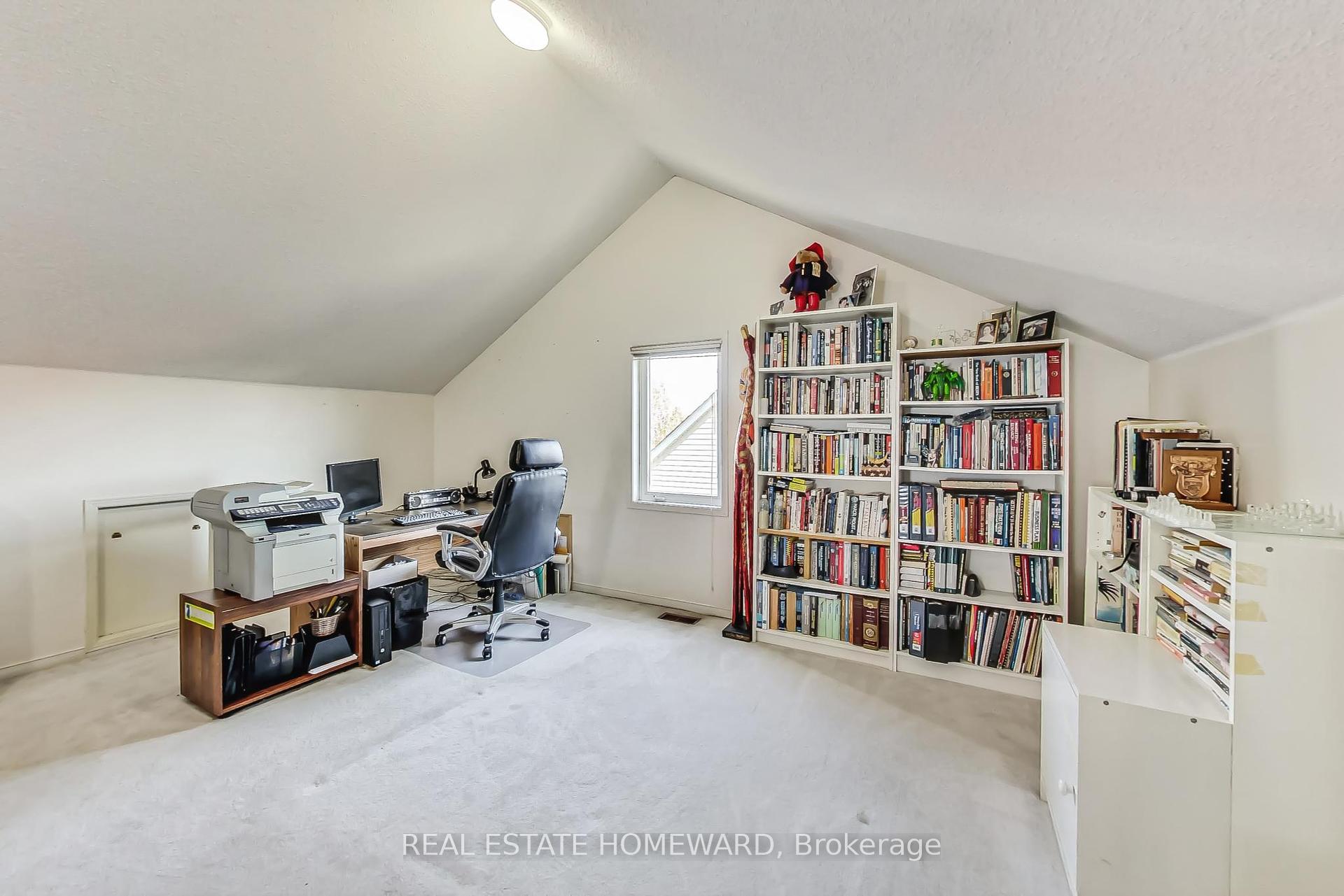 1696 Danthorpe Dr, Mississauga, ON L5N7L2 | 4 Bedroom 3 Bathroom Detached House | Image 31