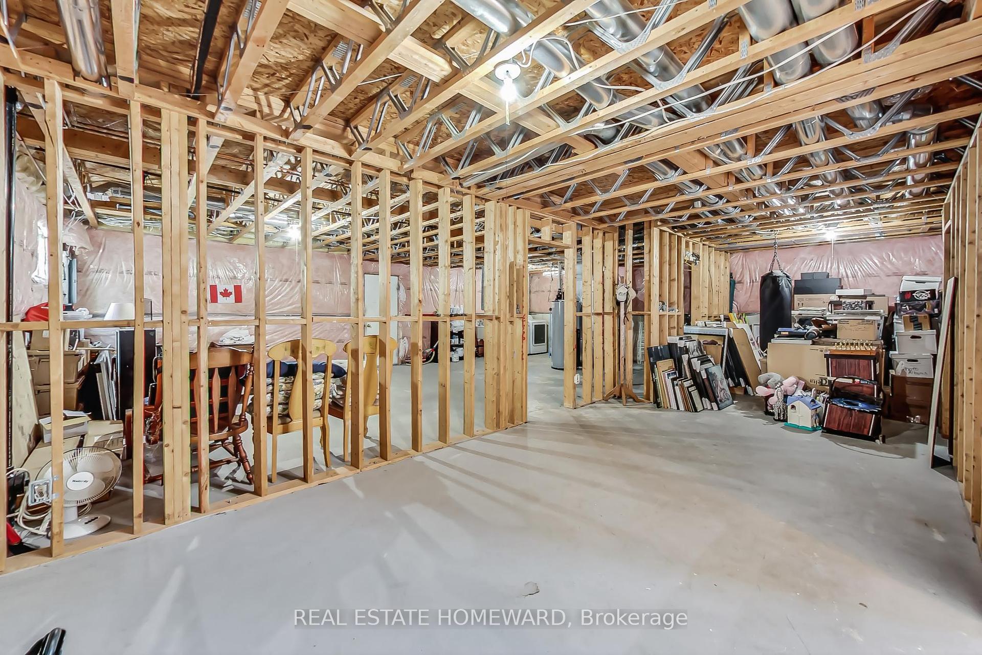 1696 Danthorpe Dr, Mississauga, ON L5N7L2 | 4 Bedroom 3 Bathroom Detached House | Image 32