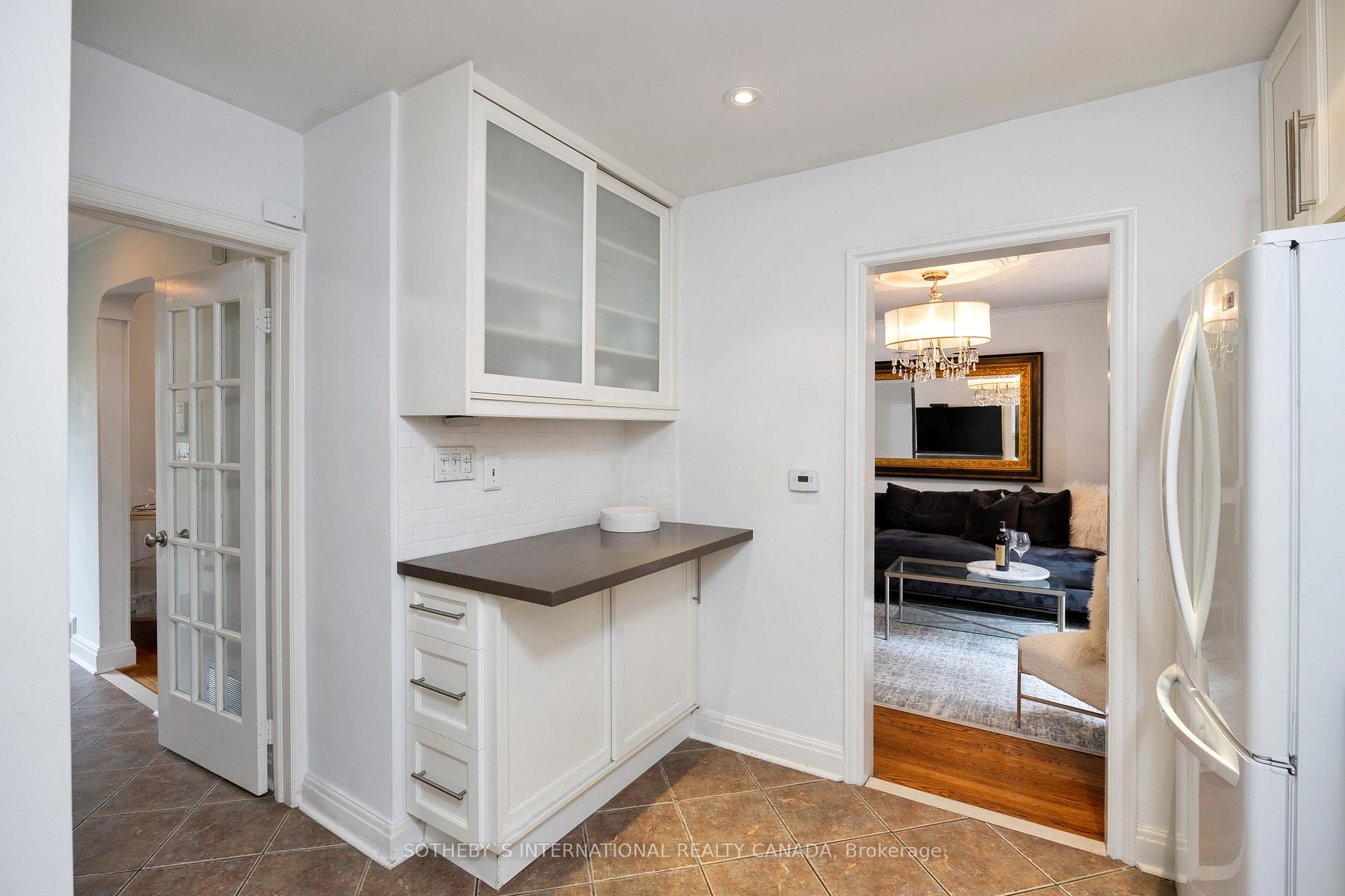 175 Prince Edward Dr S, Toronto, ON M8Y3W7 | 3 Bedroom 2 Bathroom Detached House | Image 13