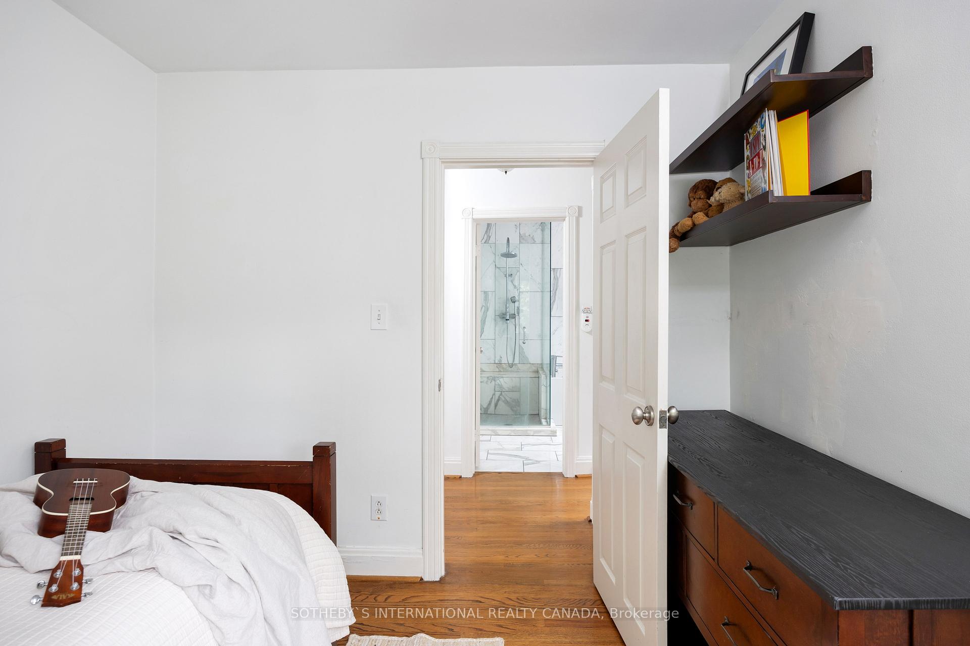 175 Prince Edward Dr S, Toronto, ON M8Y3W7 | 3 Bedroom 2 Bathroom Detached House | Image 15