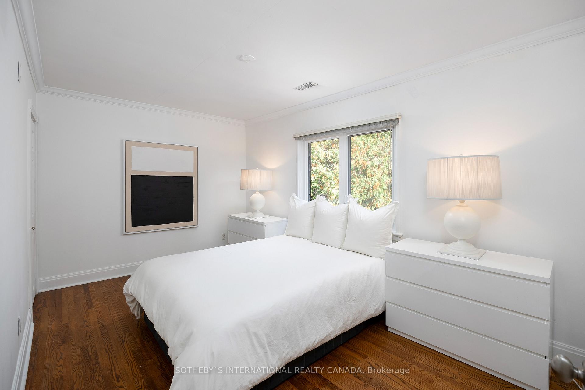 175 Prince Edward Dr S, Toronto, ON M8Y3W7 | 3 Bedroom 2 Bathroom Detached House | Image 16