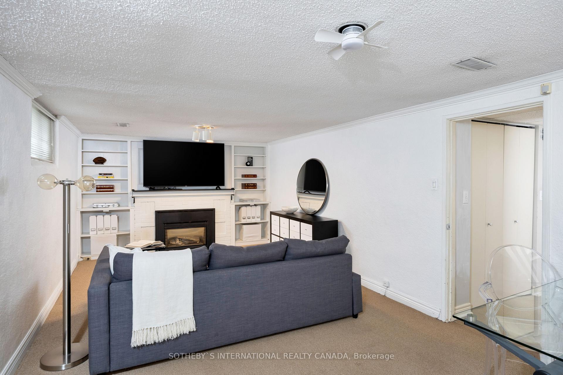 175 Prince Edward Dr S, Toronto, ON M8Y3W7 | 3 Bedroom 2 Bathroom Detached House | Image 24