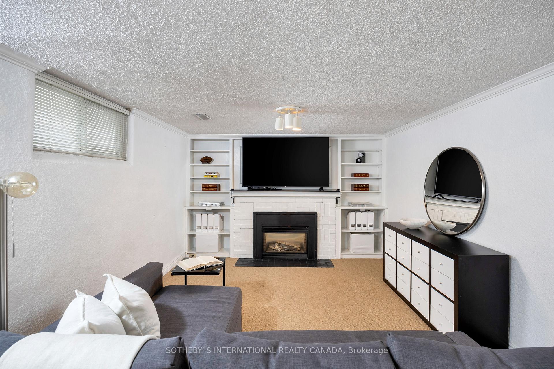 175 Prince Edward Dr S, Toronto, ON M8Y3W7 | 3 Bedroom 2 Bathroom Detached House | Image 25