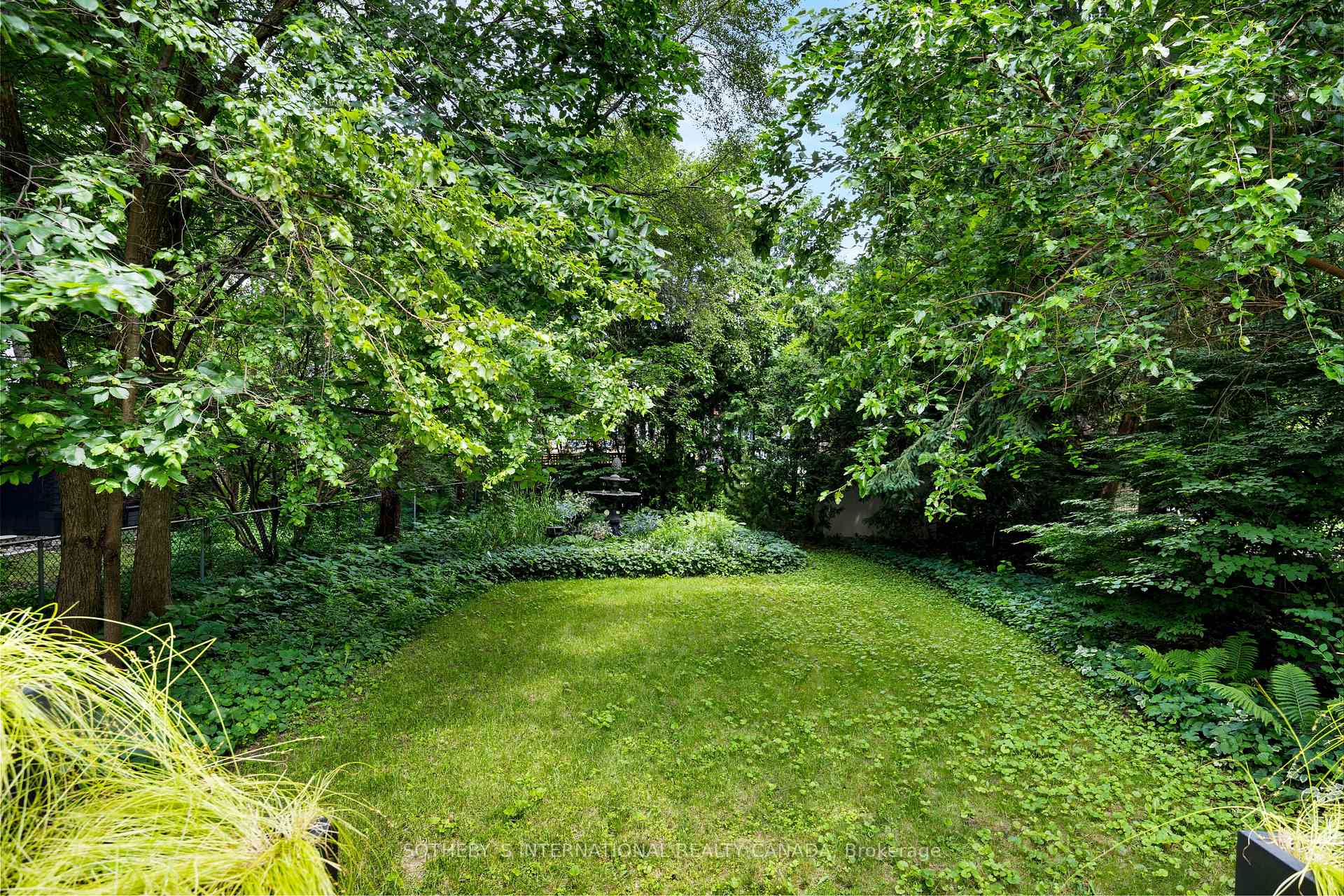 175 Prince Edward Dr S, Toronto, ON M8Y3W7 | 3 Bedroom 2 Bathroom Detached House | Image 27