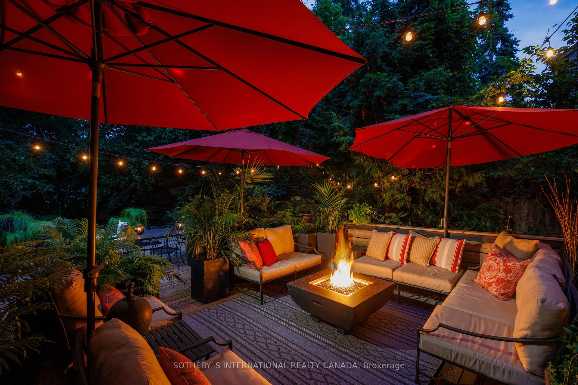 175 Prince Edward Dr S, Toronto, ON M8Y3W7 | 3 Bedroom 2 Bathroom Detached House | Image 31