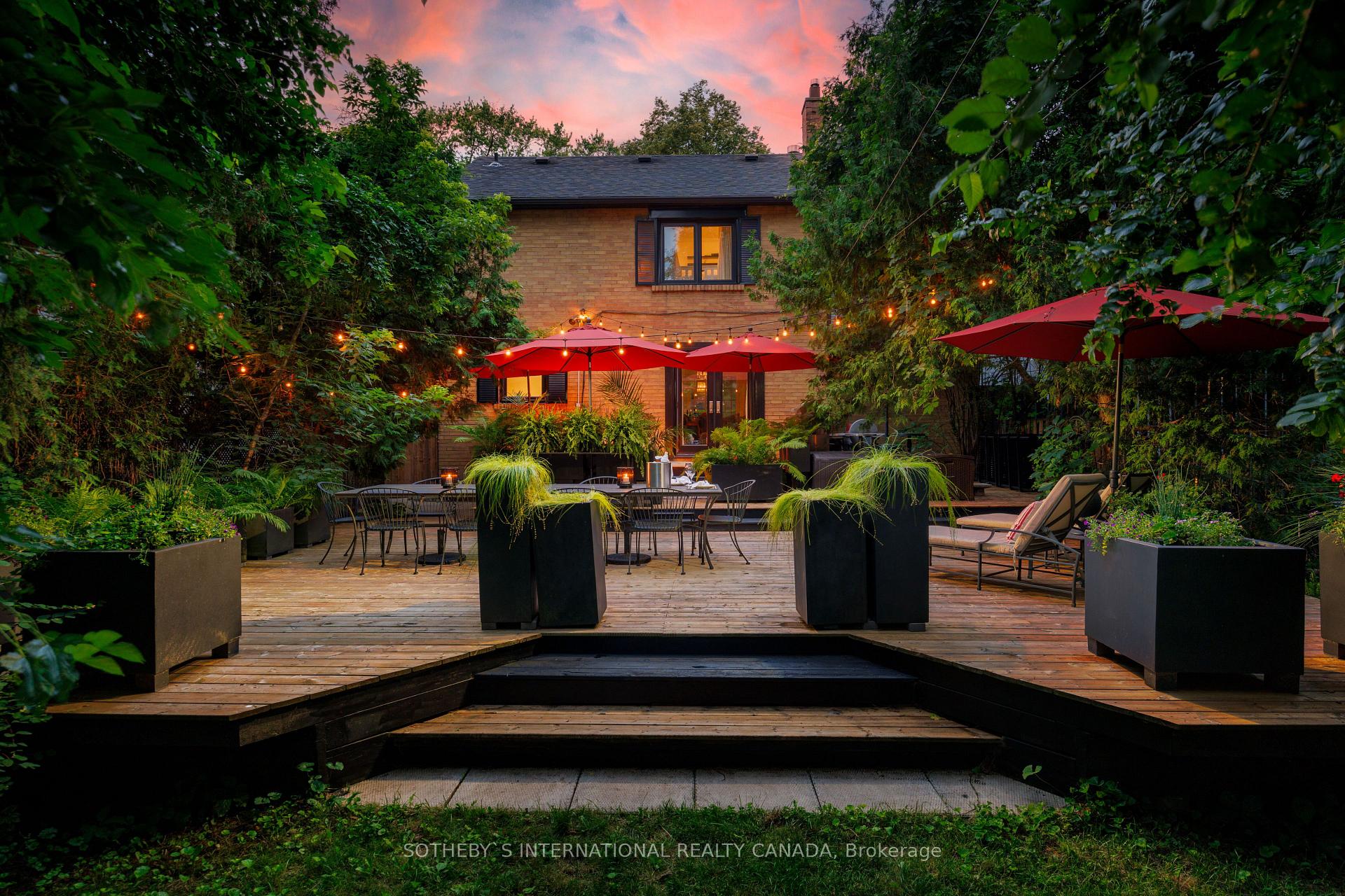 175 Prince Edward Dr S, Toronto, ON M8Y3W7 | 3 Bedroom 2 Bathroom Detached House | Image 32