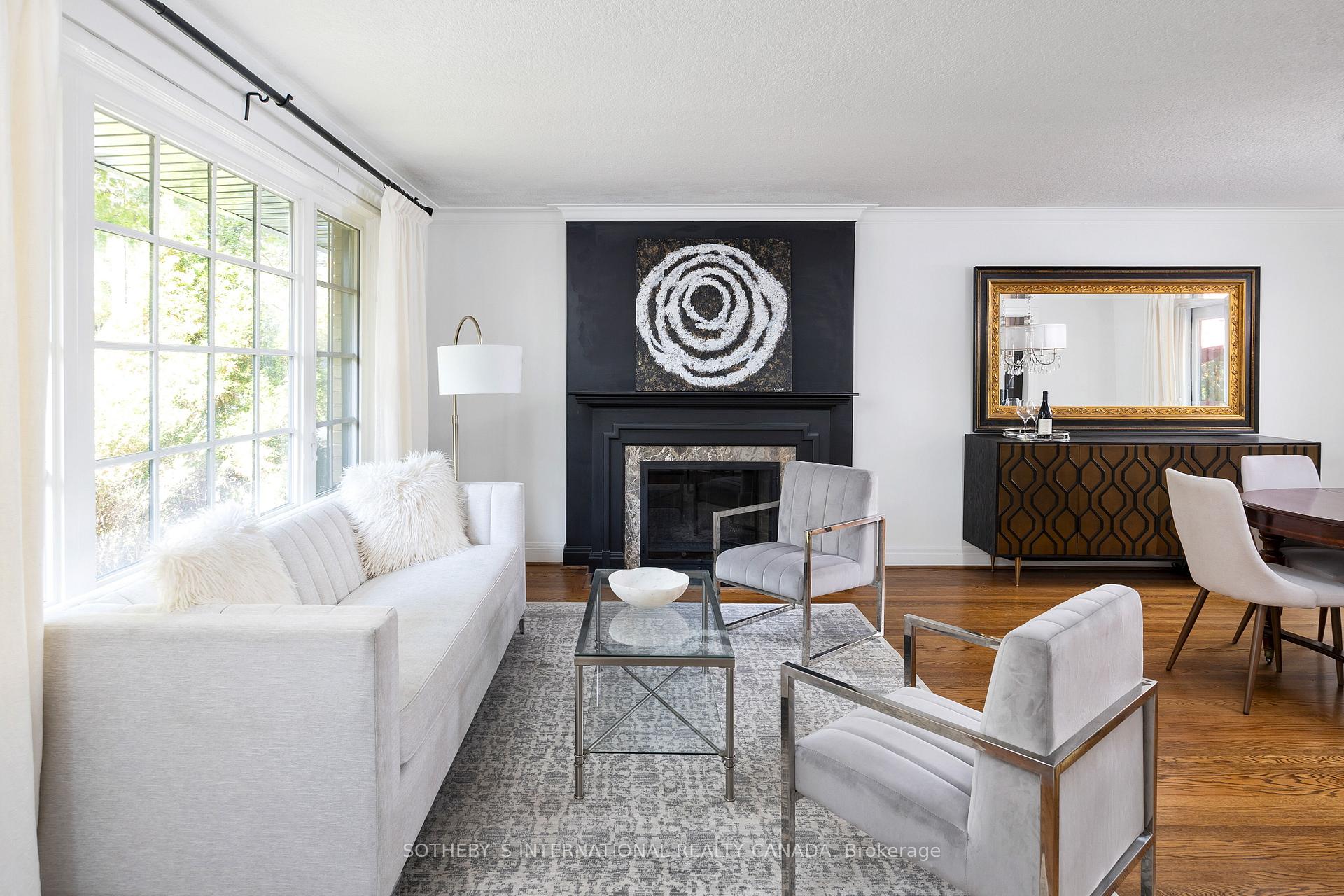 175 Prince Edward Dr S, Toronto, ON M8Y3W7 | 3 Bedroom 2 Bathroom Detached House | Image 5