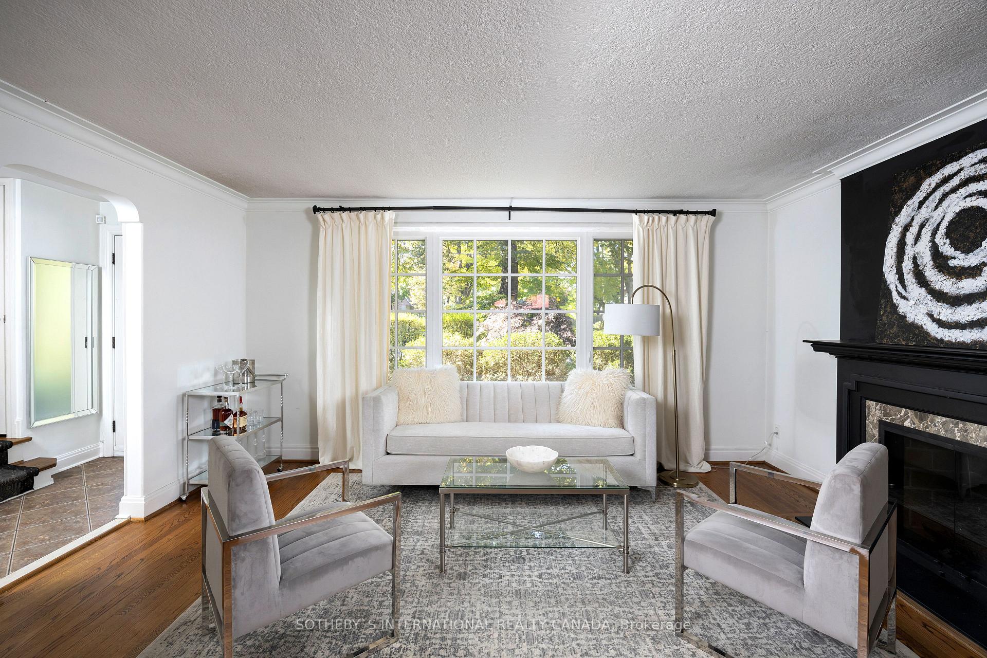 175 Prince Edward Dr S, Toronto, ON M8Y3W7 | 3 Bedroom 2 Bathroom Detached House | Image 6