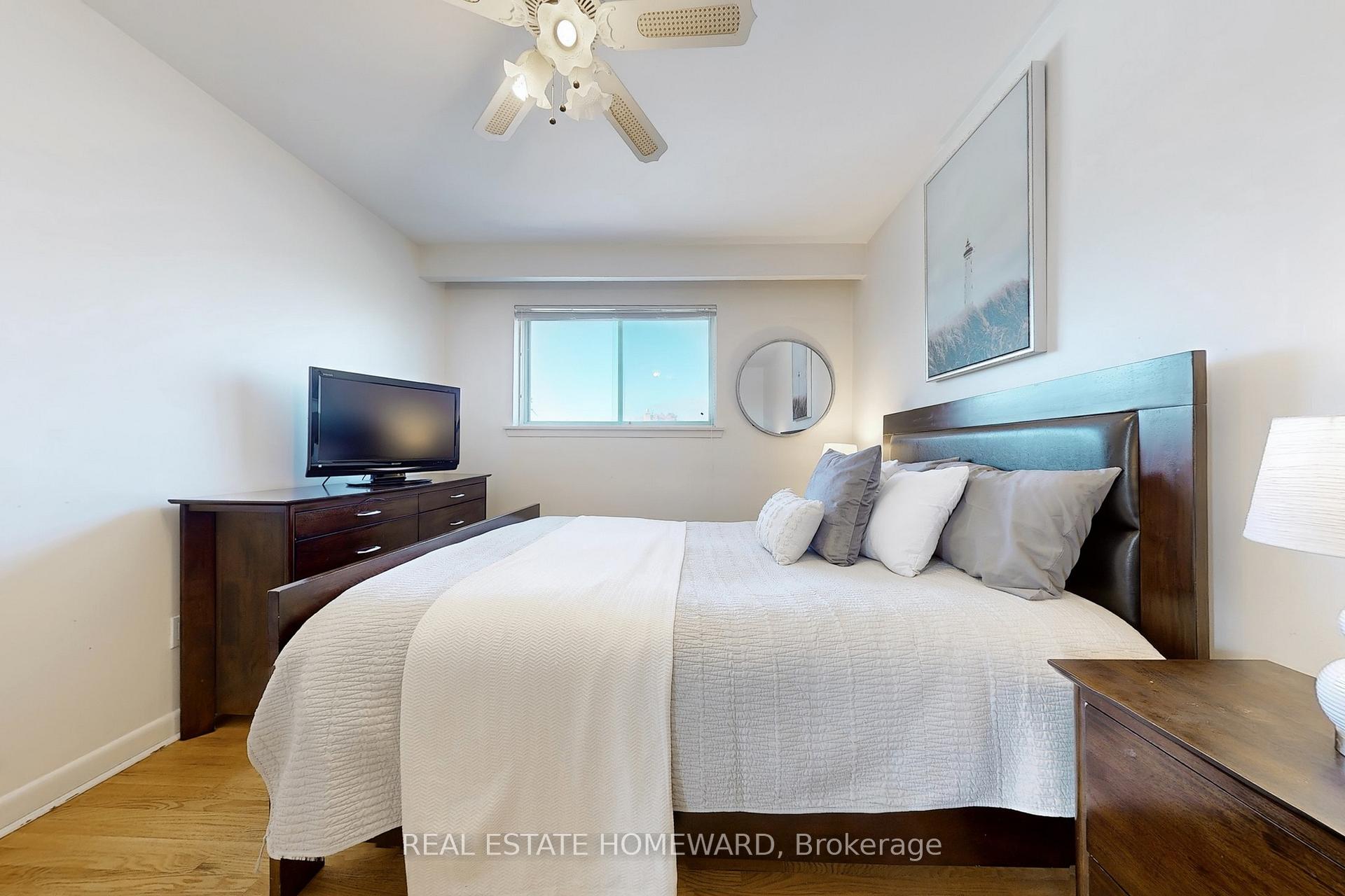 16 Thwaite Ave, Toronto, ON M3L2C7 | 3 Bedroom 2 Bathroom Semi-Detached House | Image 17