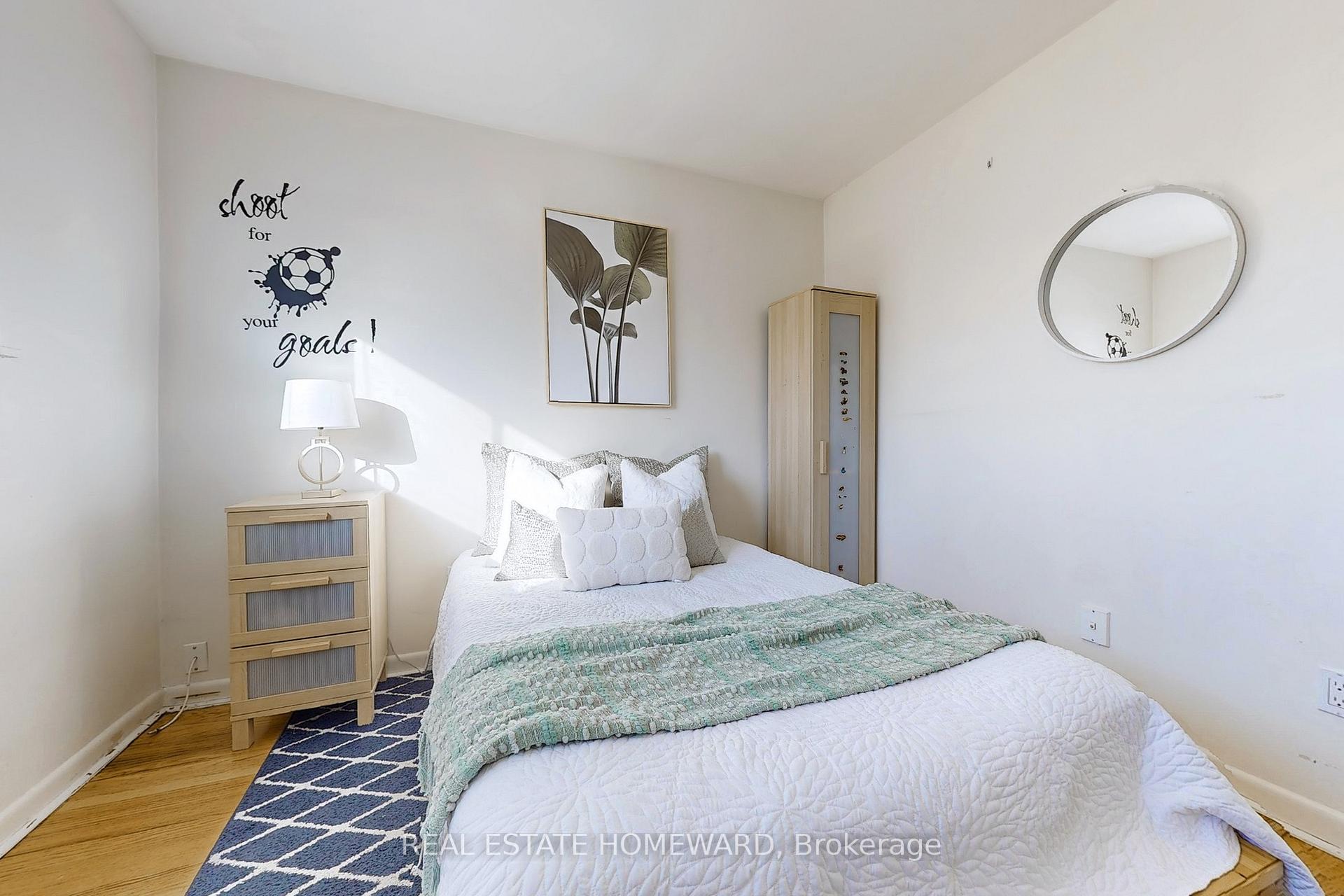 16 Thwaite Ave, Toronto, ON M3L2C7 | 3 Bedroom 2 Bathroom Semi-Detached House | Image 20