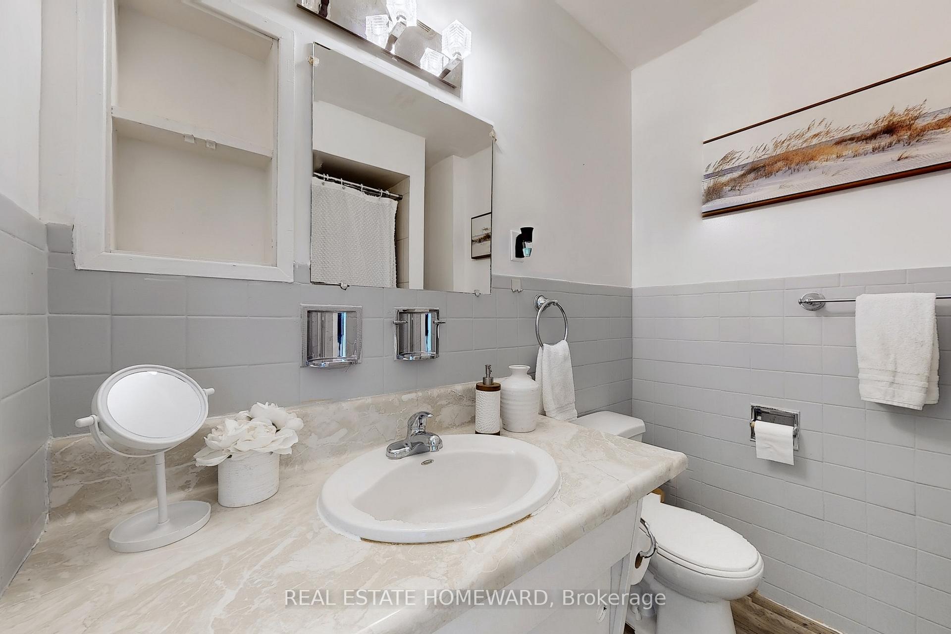 16 Thwaite Ave, Toronto, ON M3L2C7 | 3 Bedroom 2 Bathroom Semi-Detached House | Image 24