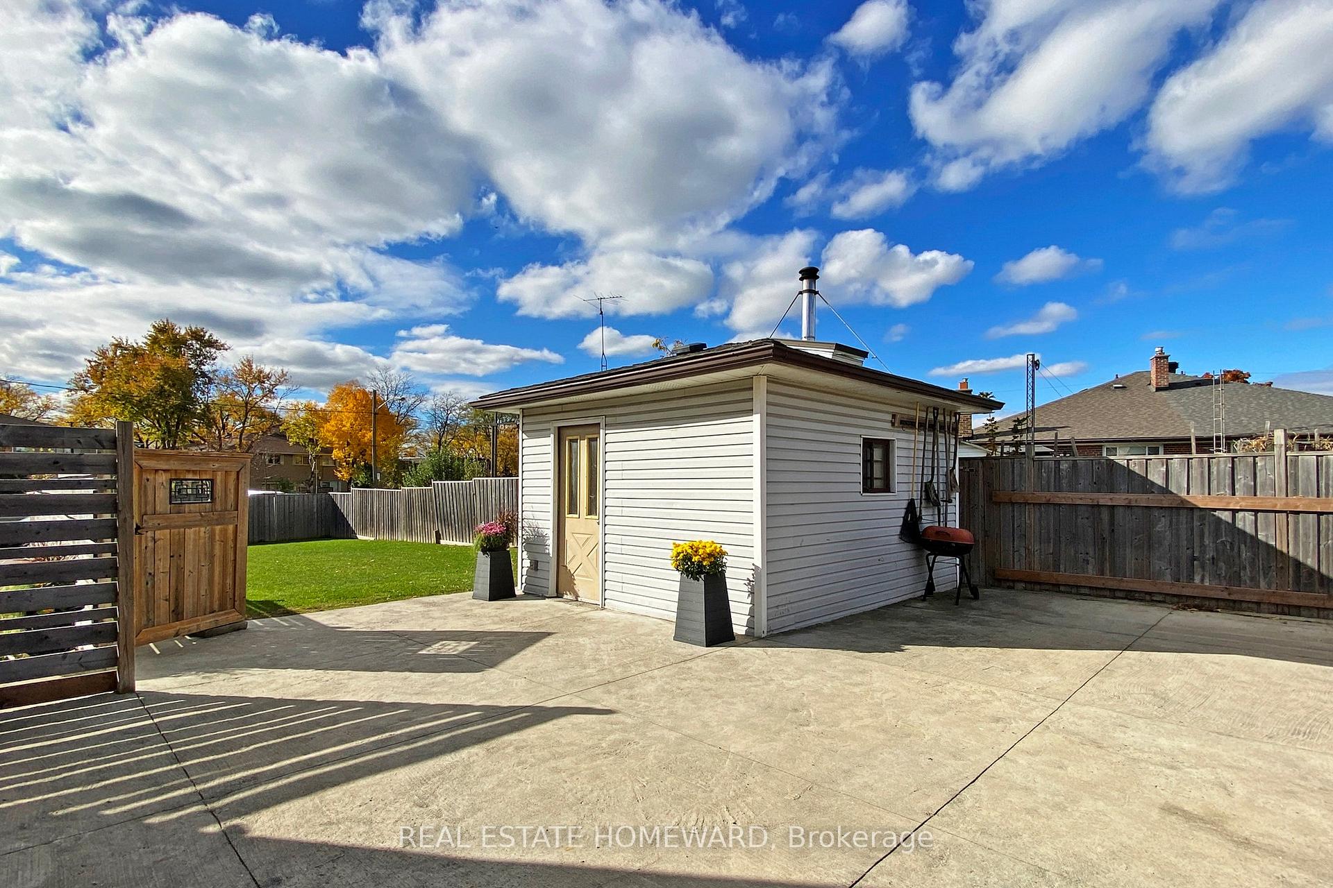 16 Thwaite Ave, Toronto, ON M3L2C7 | 3 Bedroom 2 Bathroom Semi-Detached House | Image 36