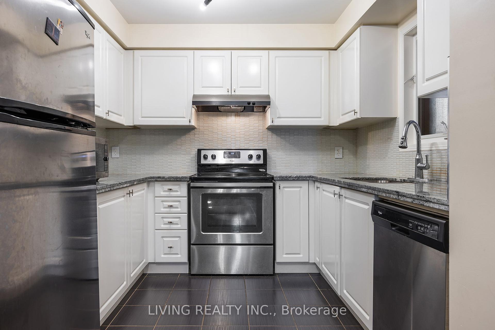 225 Torbarrie Rd, Toronto, ON M3L0E4 | 3 Bedroom 4 Bathroom Freehold Townhouse | Image 11