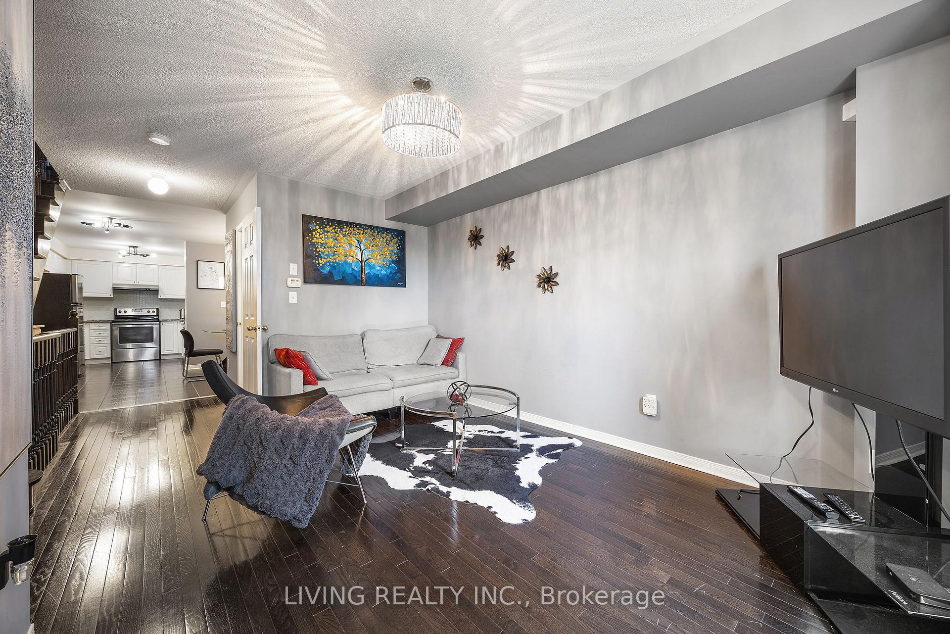 225 Torbarrie Rd, Toronto, ON M3L0E4 | 3 Bedroom 4 Bathroom Freehold Townhouse | Image 2