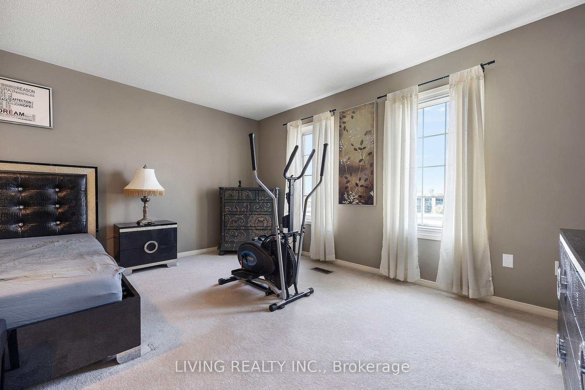 225 Torbarrie Rd, Toronto, ON M3L0E4 | 3 Bedroom 4 Bathroom Freehold Townhouse | Image 25