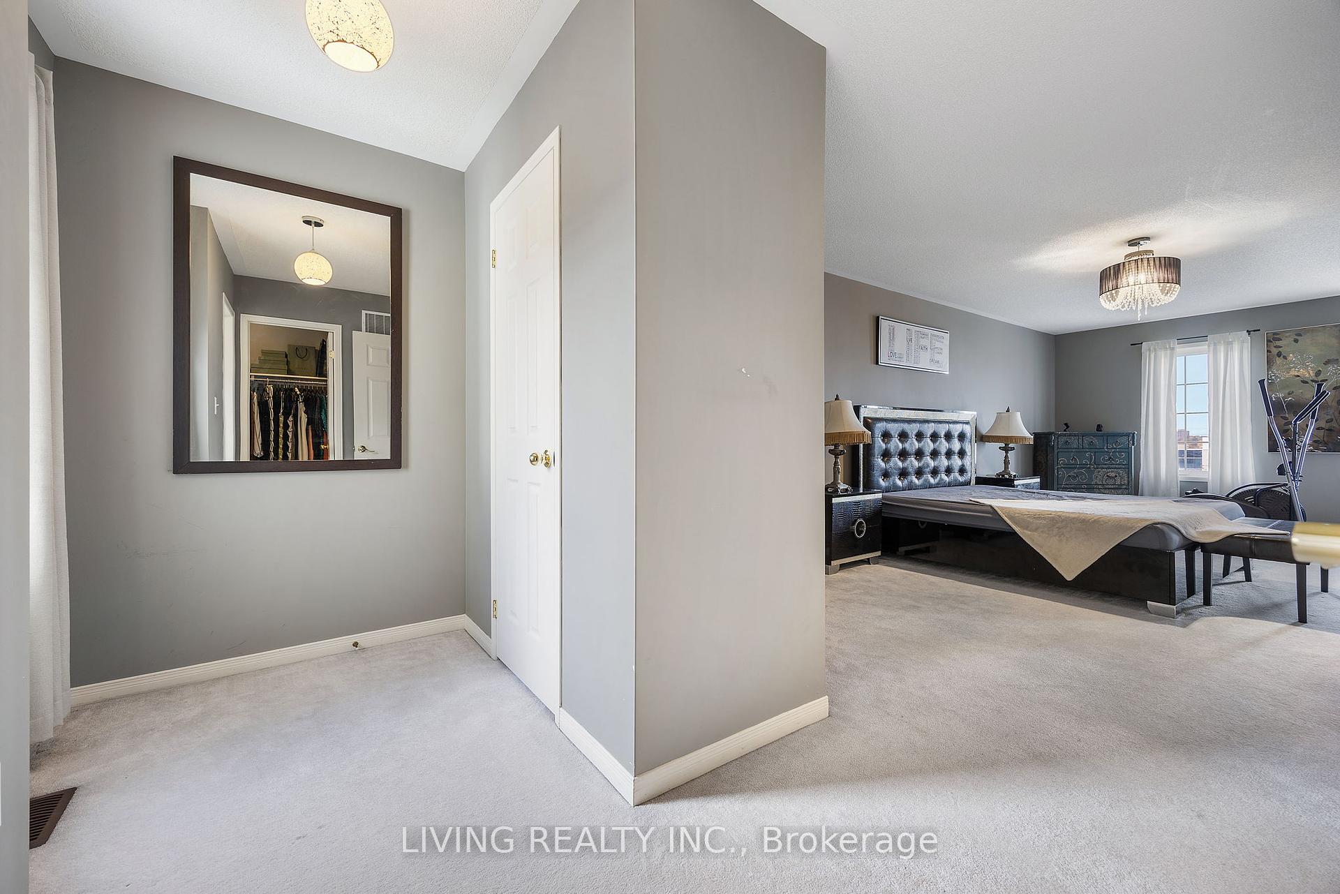225 Torbarrie Rd, Toronto, ON M3L0E4 | 3 Bedroom 4 Bathroom Freehold Townhouse | Image 28