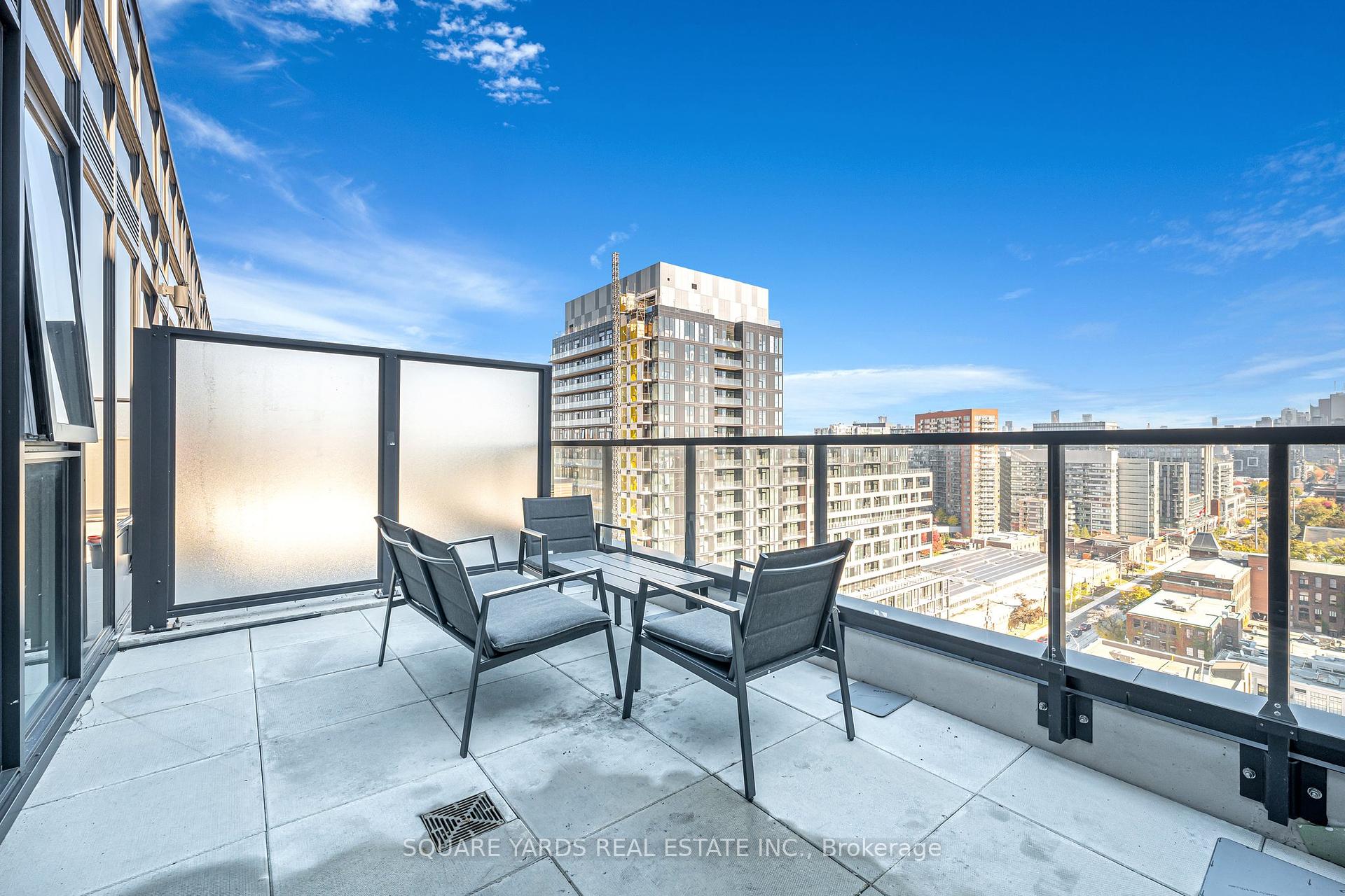 #PH01 - 270 Dufferin St, Toronto, ON M6K0H8 | 2 Bedroom 2 Bathroom Condo Apt | Image 32
