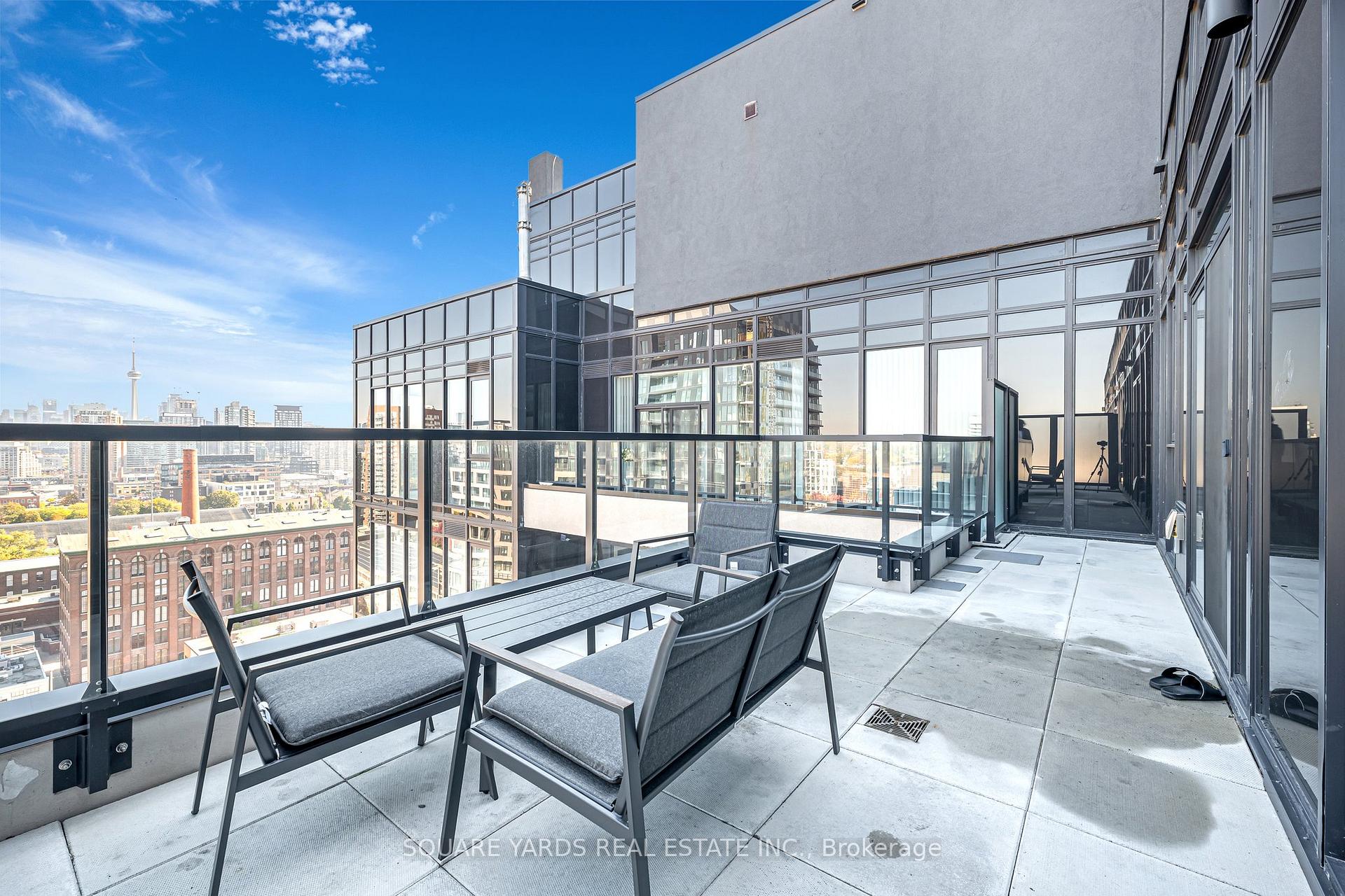 #PH01 - 270 Dufferin St, Toronto, ON M6K0H8 | 2 Bedroom 2 Bathroom Condo Apt | Image 33