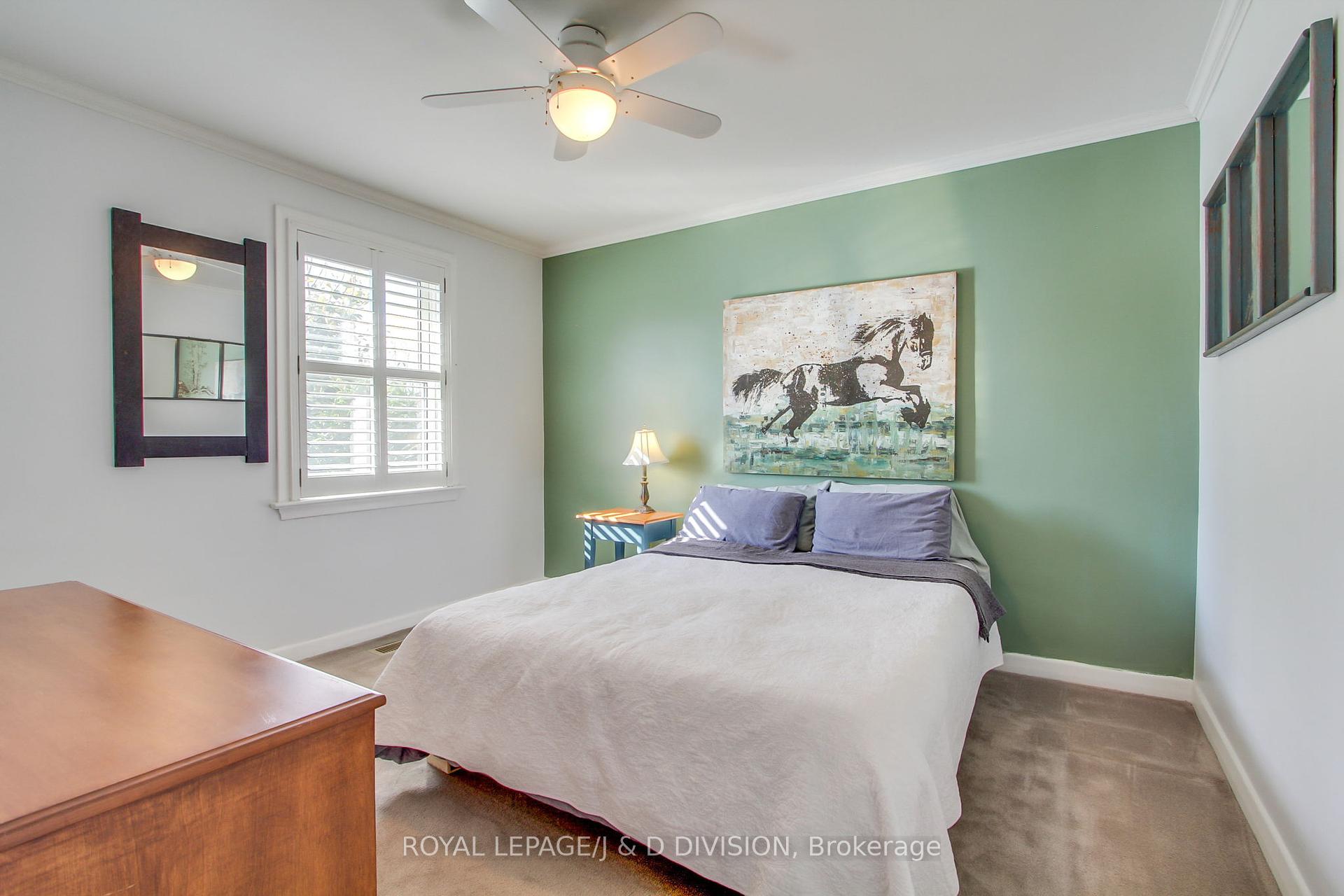 22 Dashwood Cres, Toronto, ON M9V2N8 | 3 Bedroom 2 Bathroom Detached House | Image 18