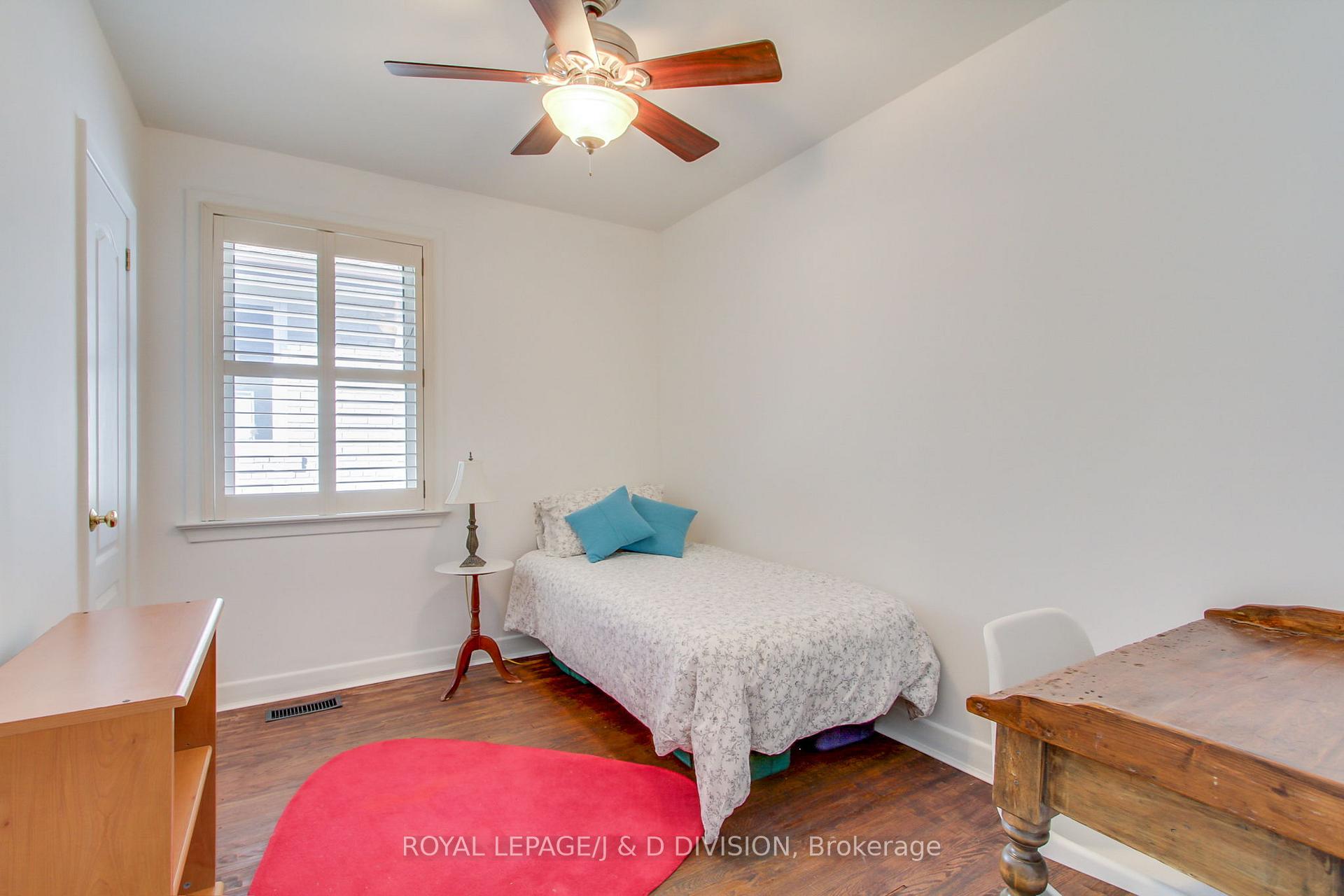 22 Dashwood Cres, Toronto, ON M9V2N8 | 3 Bedroom 2 Bathroom Detached House | Image 22