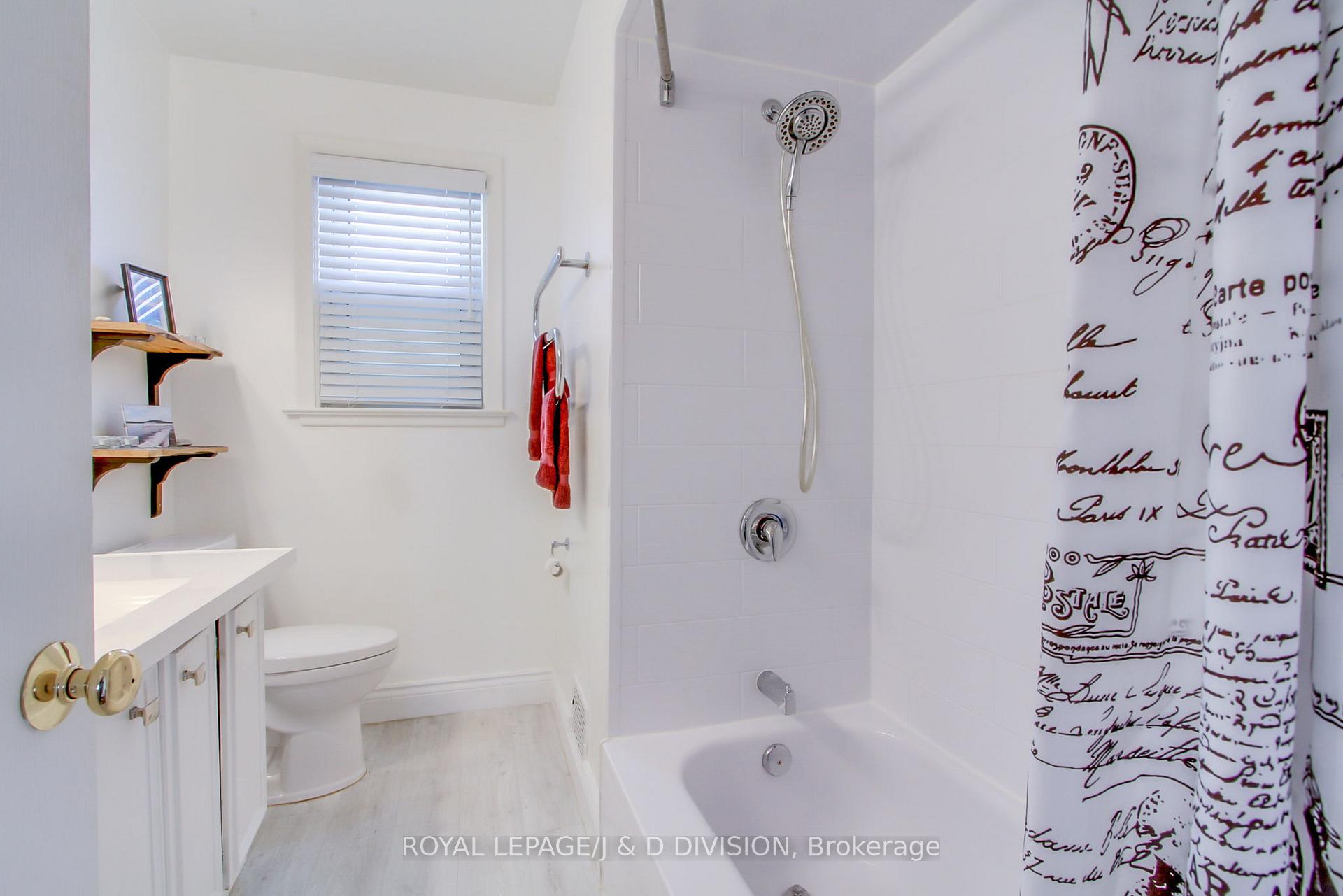 22 Dashwood Cres, Toronto, ON M9V2N8 | 3 Bedroom 2 Bathroom Detached House | Image 23