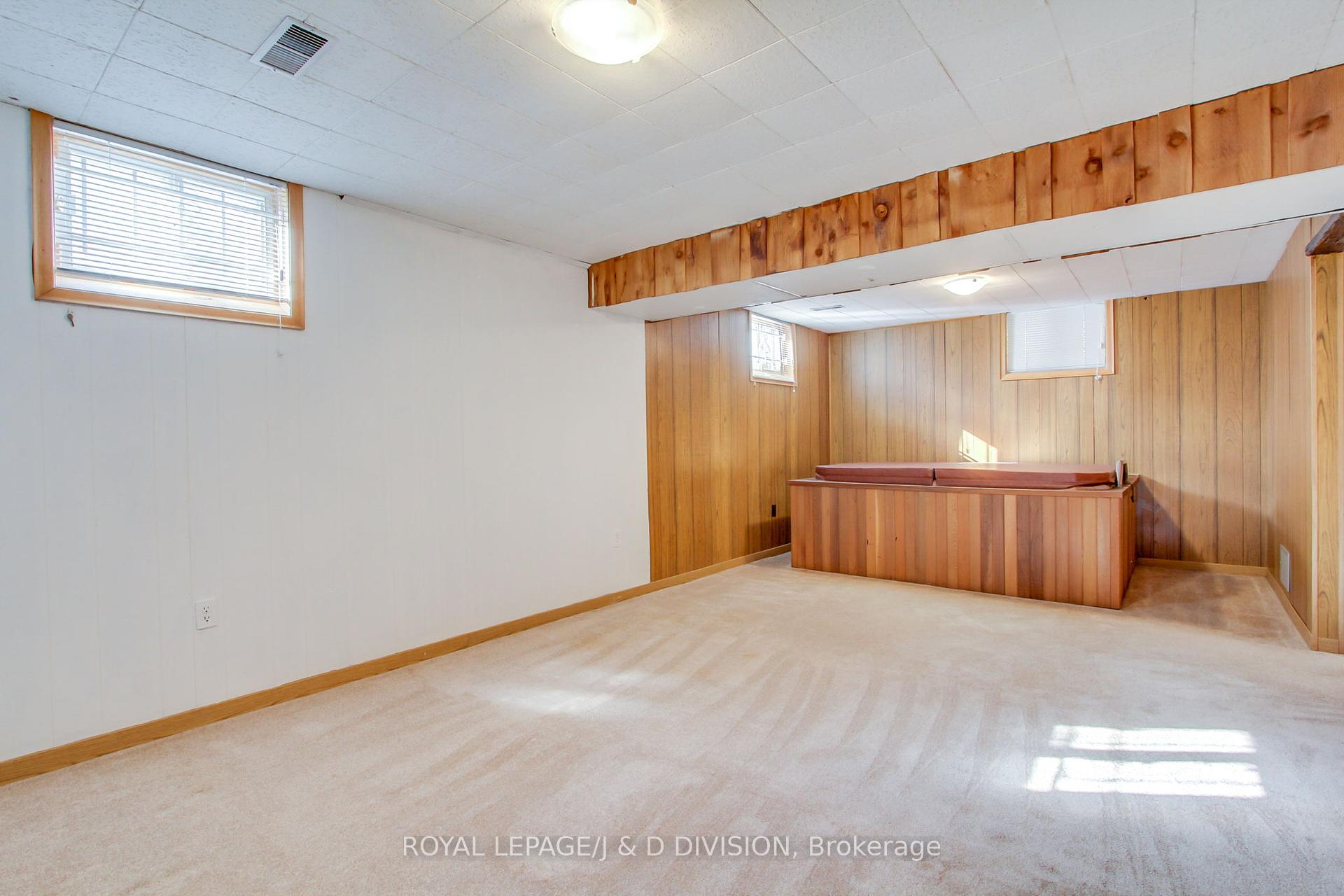 22 Dashwood Cres, Toronto, ON M9V2N8 | 3 Bedroom 2 Bathroom Detached House | Image 27