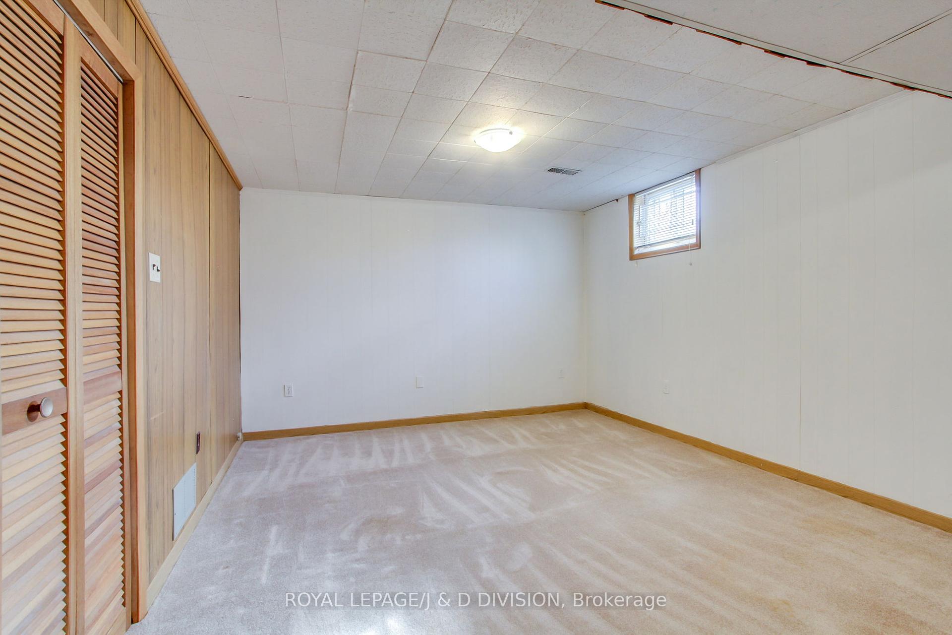 22 Dashwood Cres, Toronto, ON M9V2N8 | 3 Bedroom 2 Bathroom Detached House | Image 28